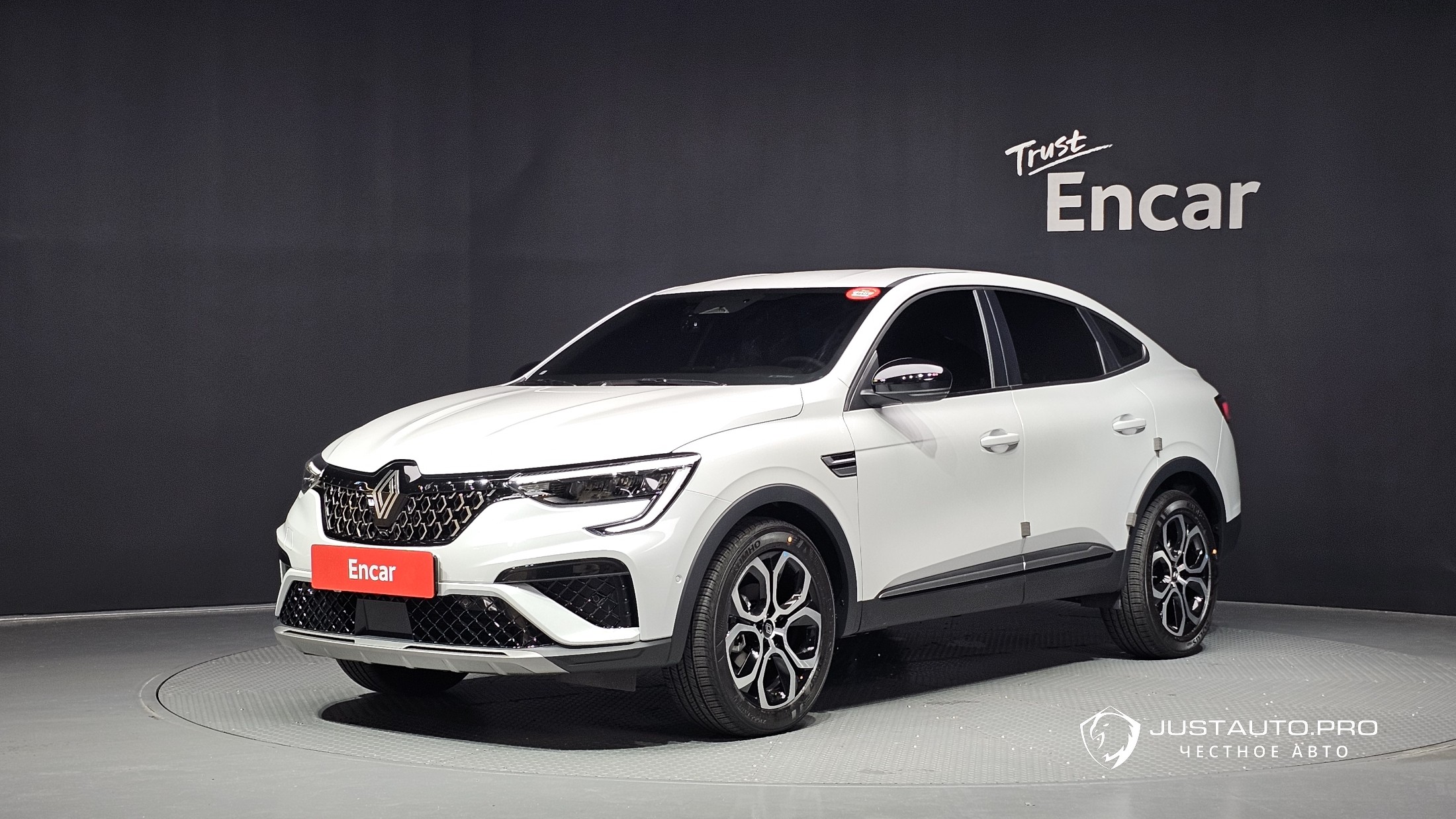 Автомобиль Renault-KoreaSamsung Arkana