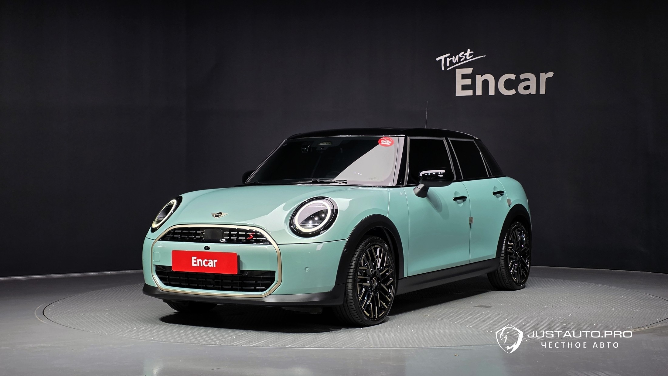 Автомобиль Mini Cooper