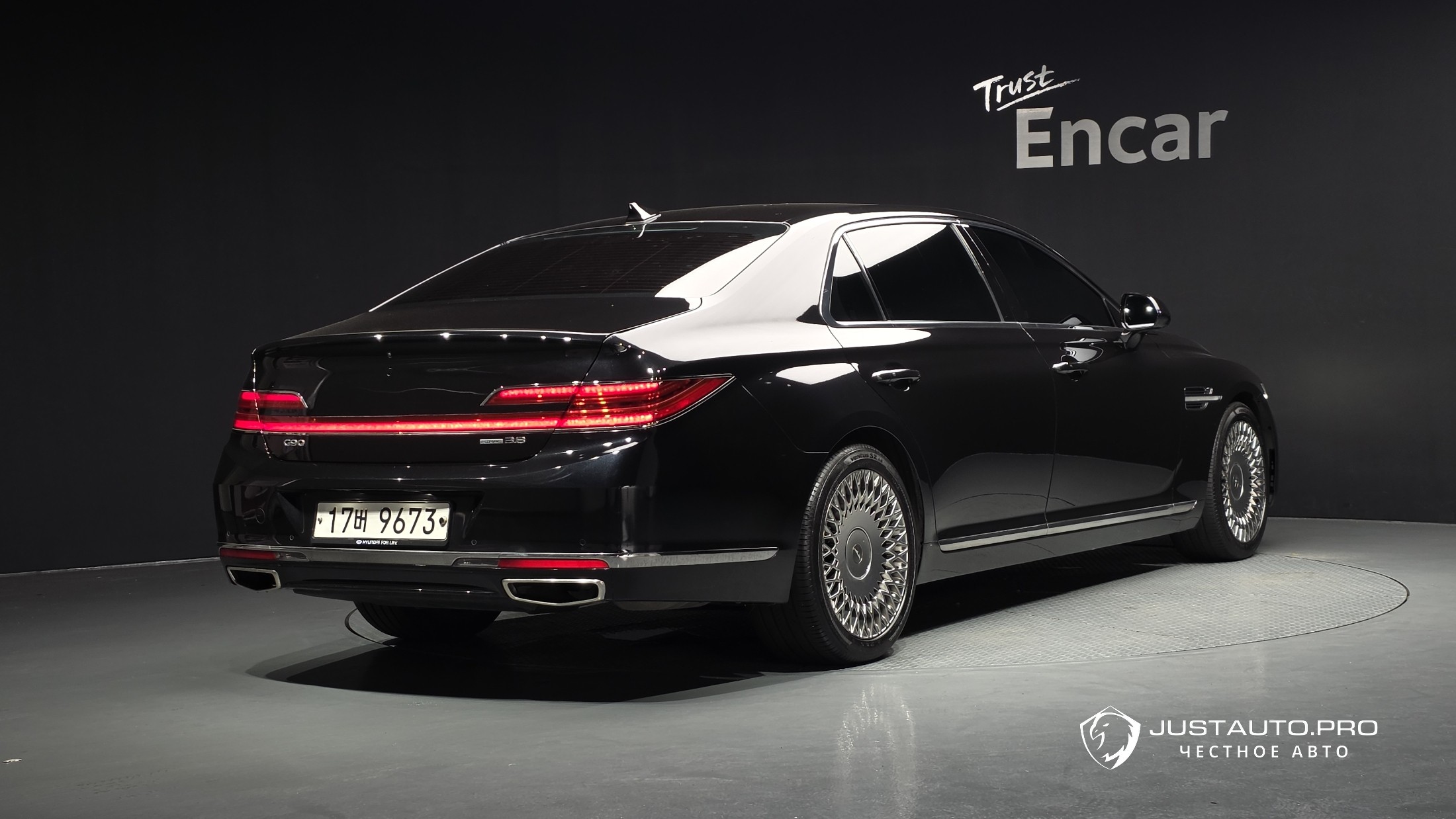 Автомобиль Genesis G90