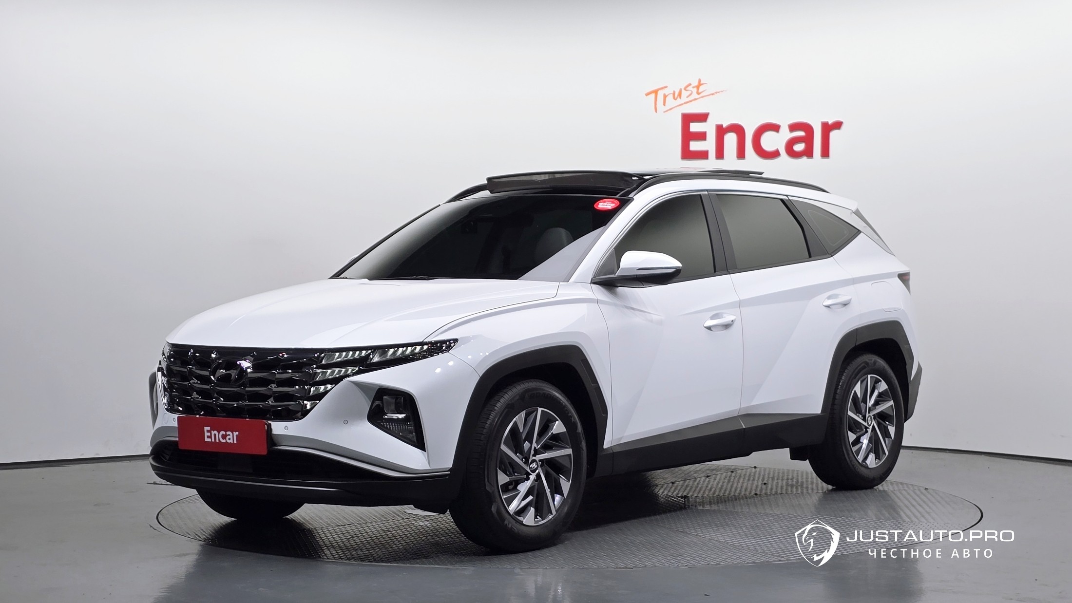 Автомобиль Hyundai Tucson