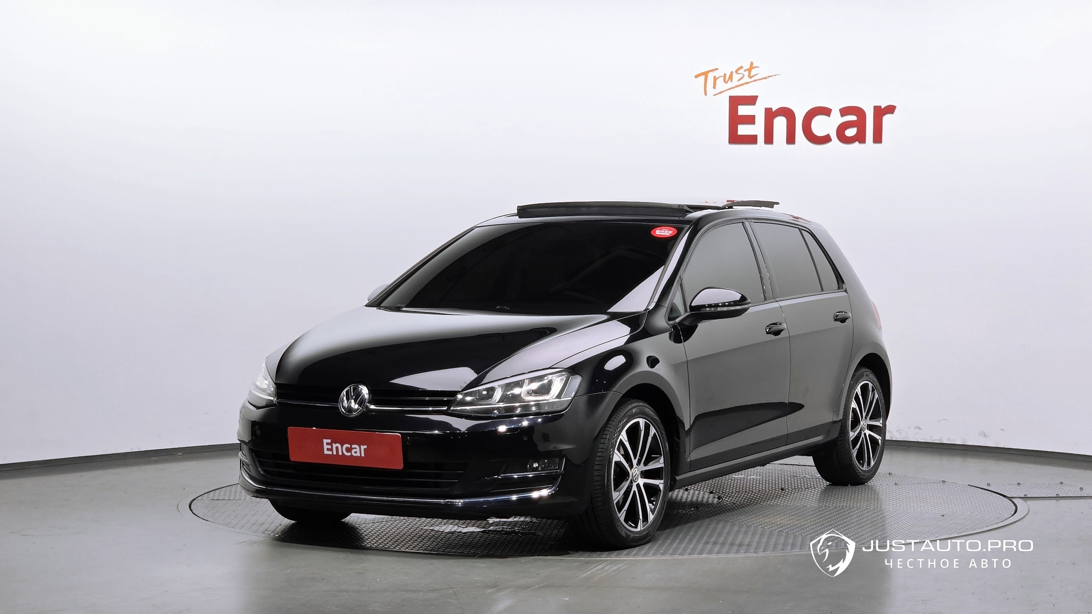 Автомобиль Volkswagen Golf