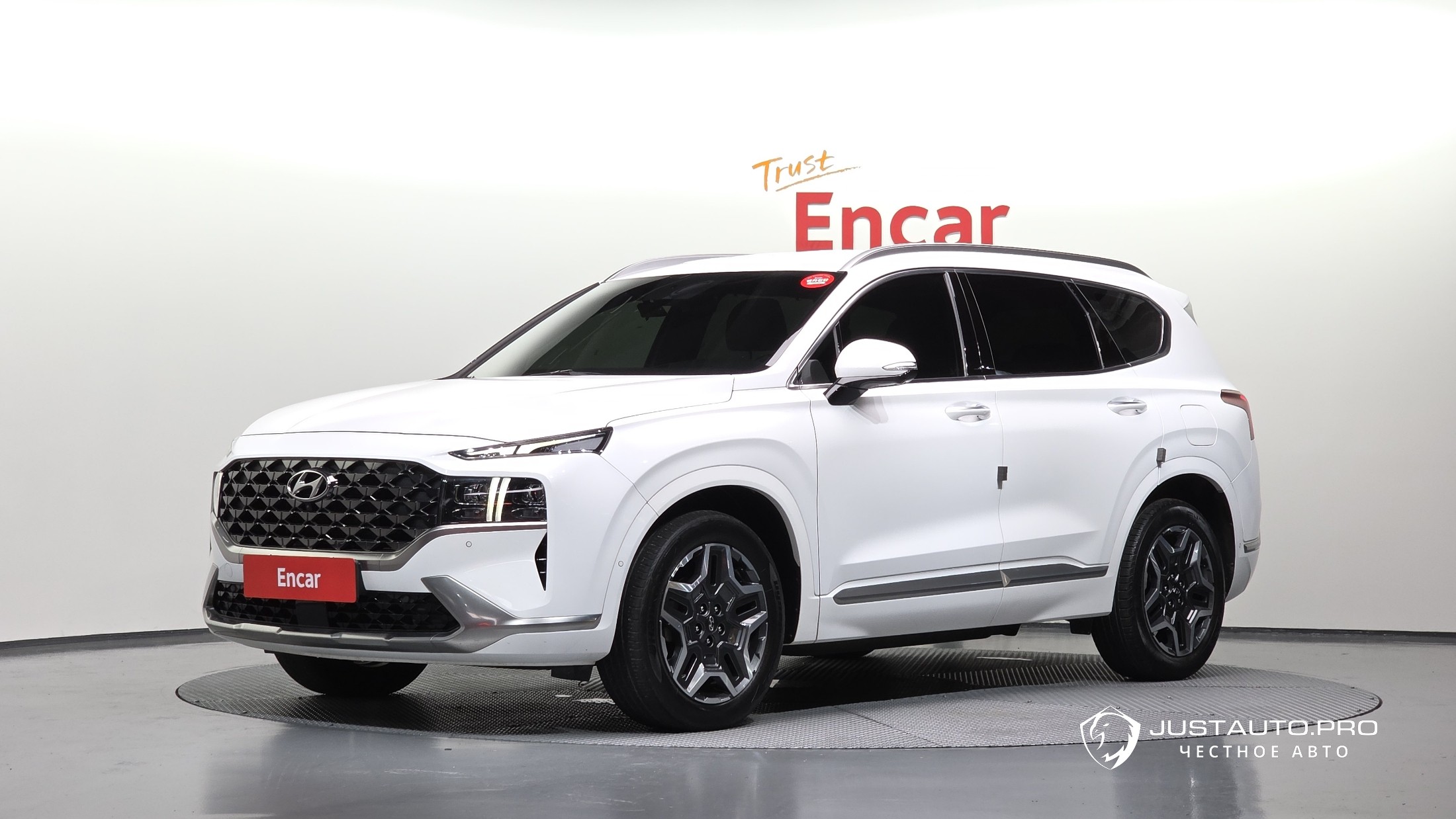 Автомобиль Hyundai Santafe
