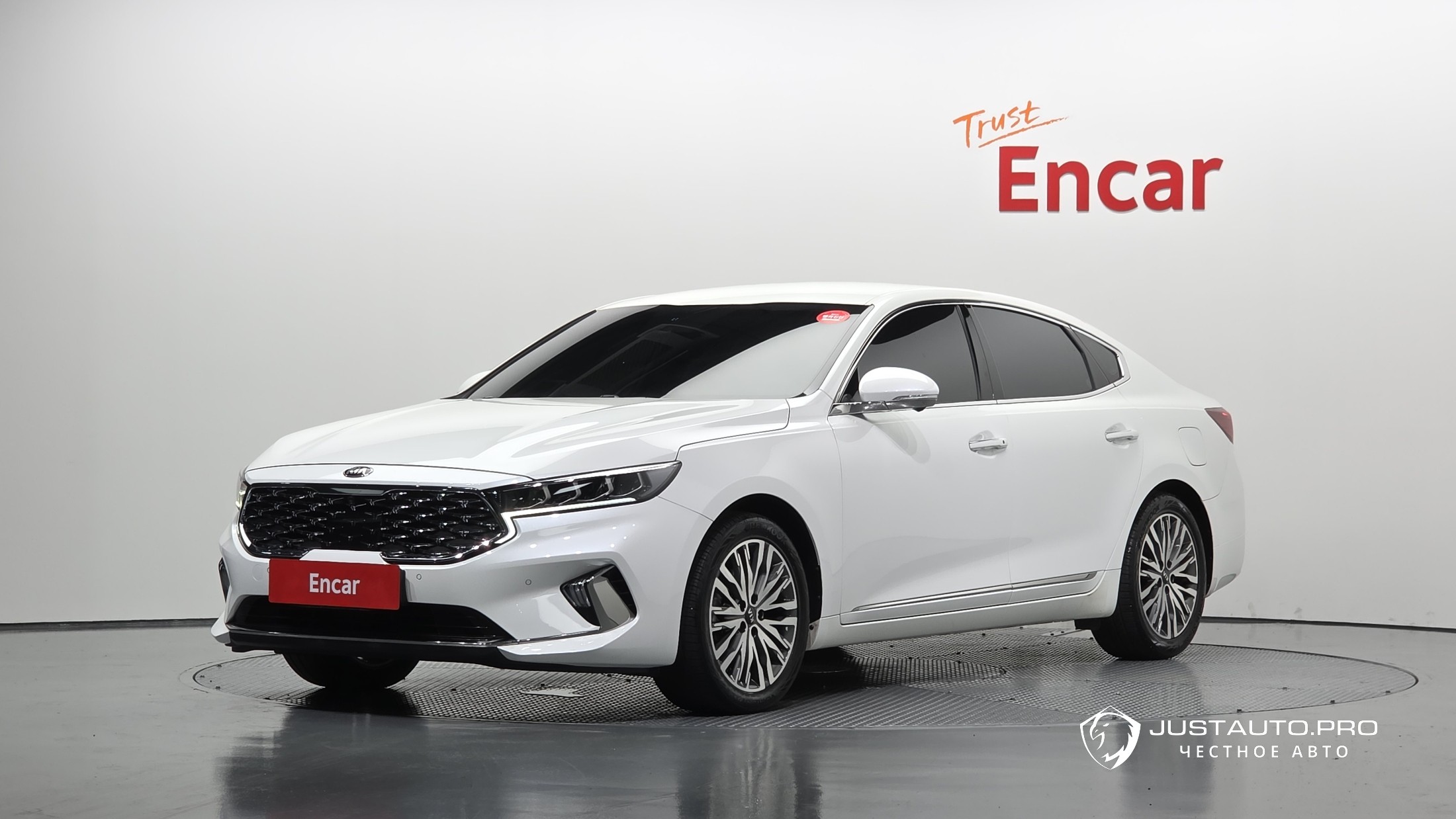 Автомобиль Kia K7