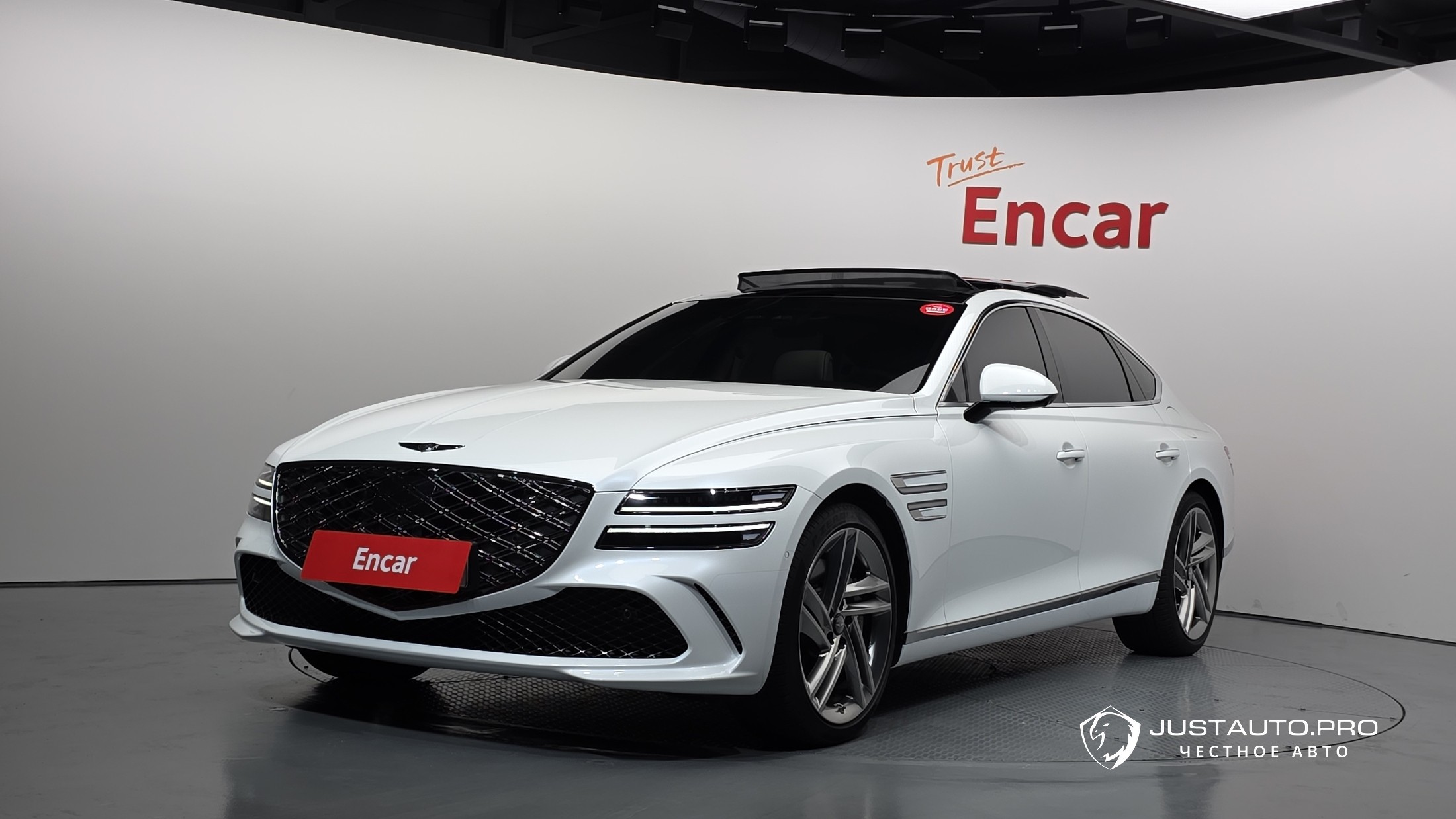 Автомобиль Genesis G80