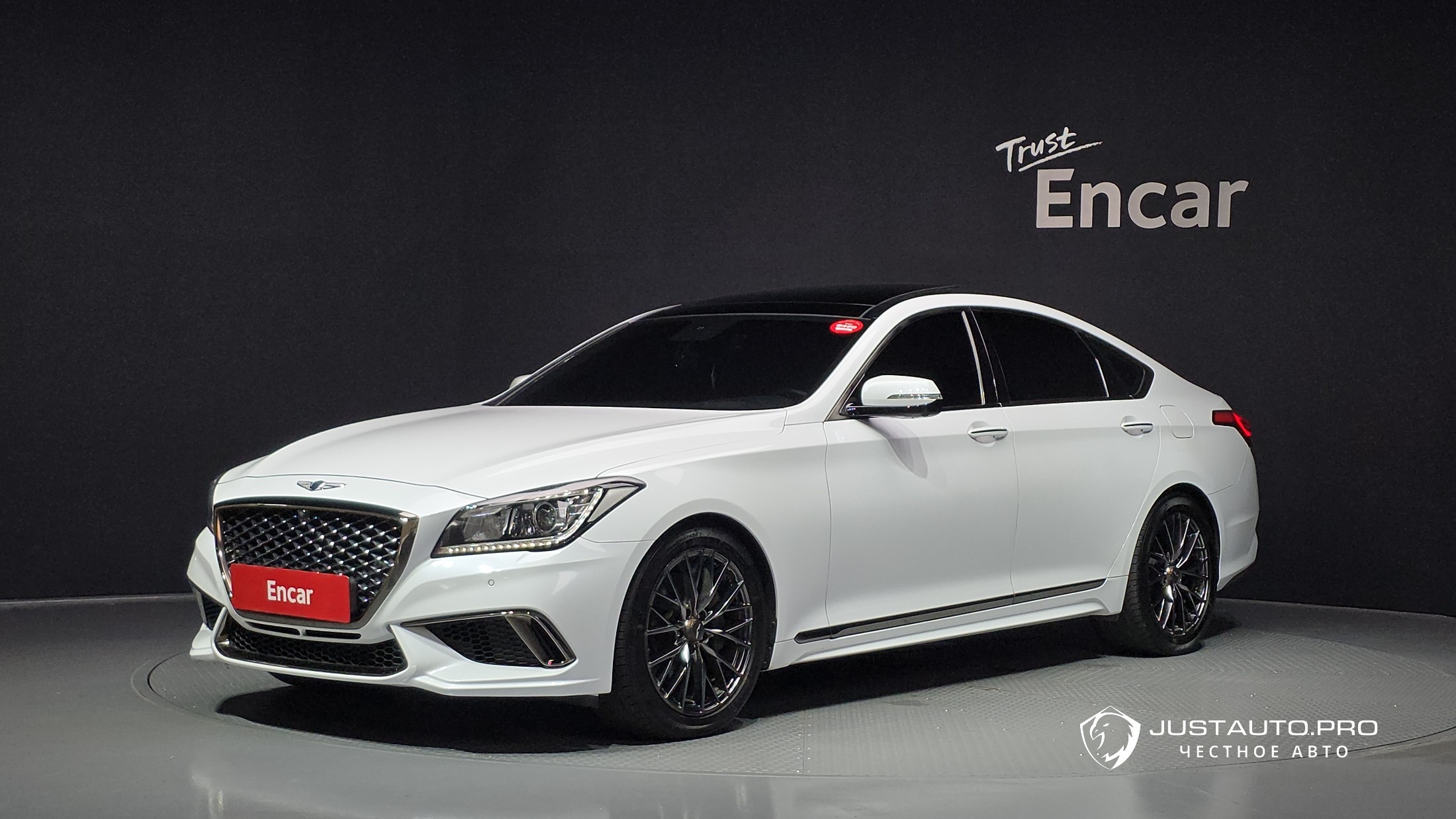Автомобиль Genesis G80