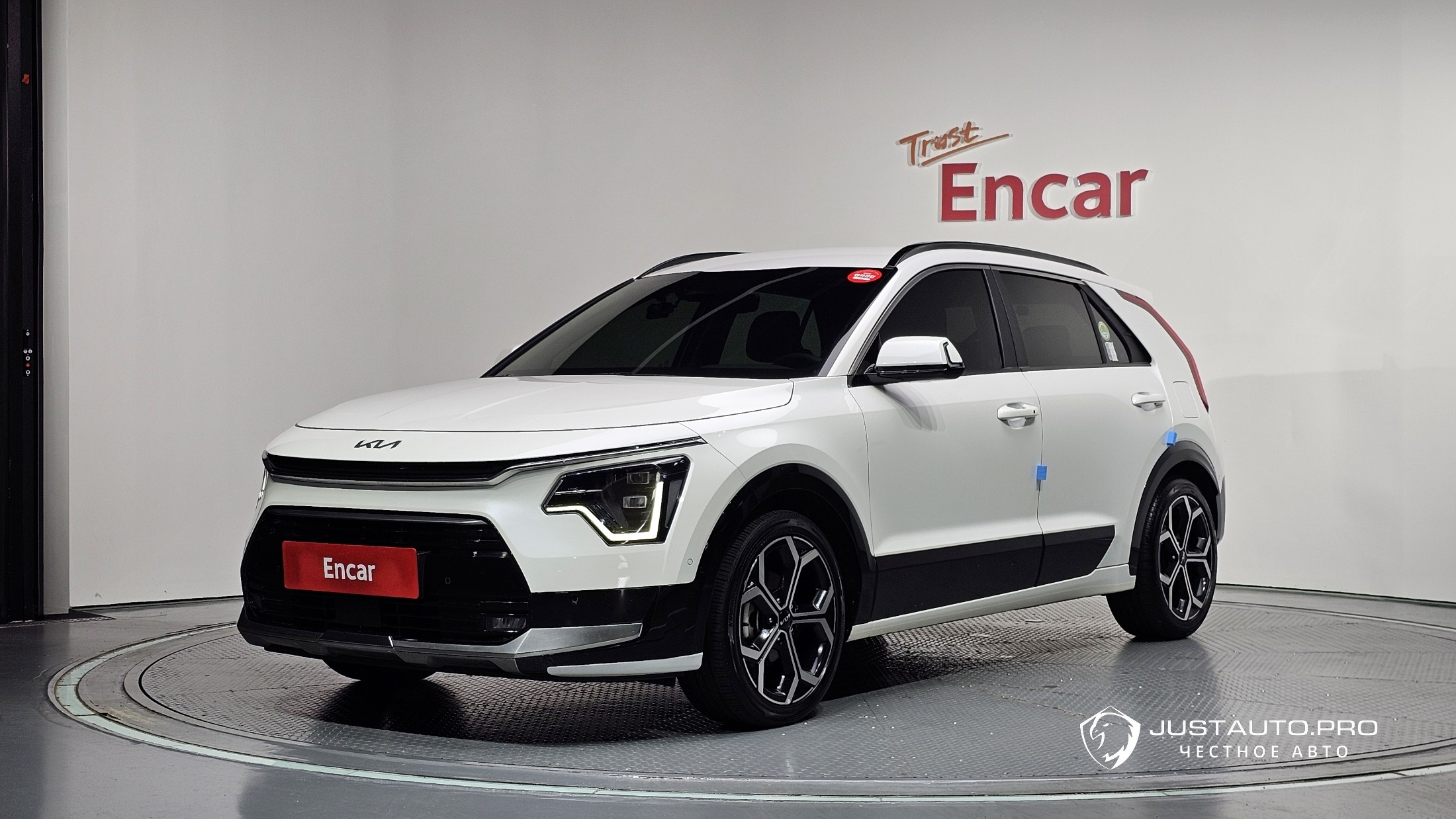 Автомобиль Kia Niro