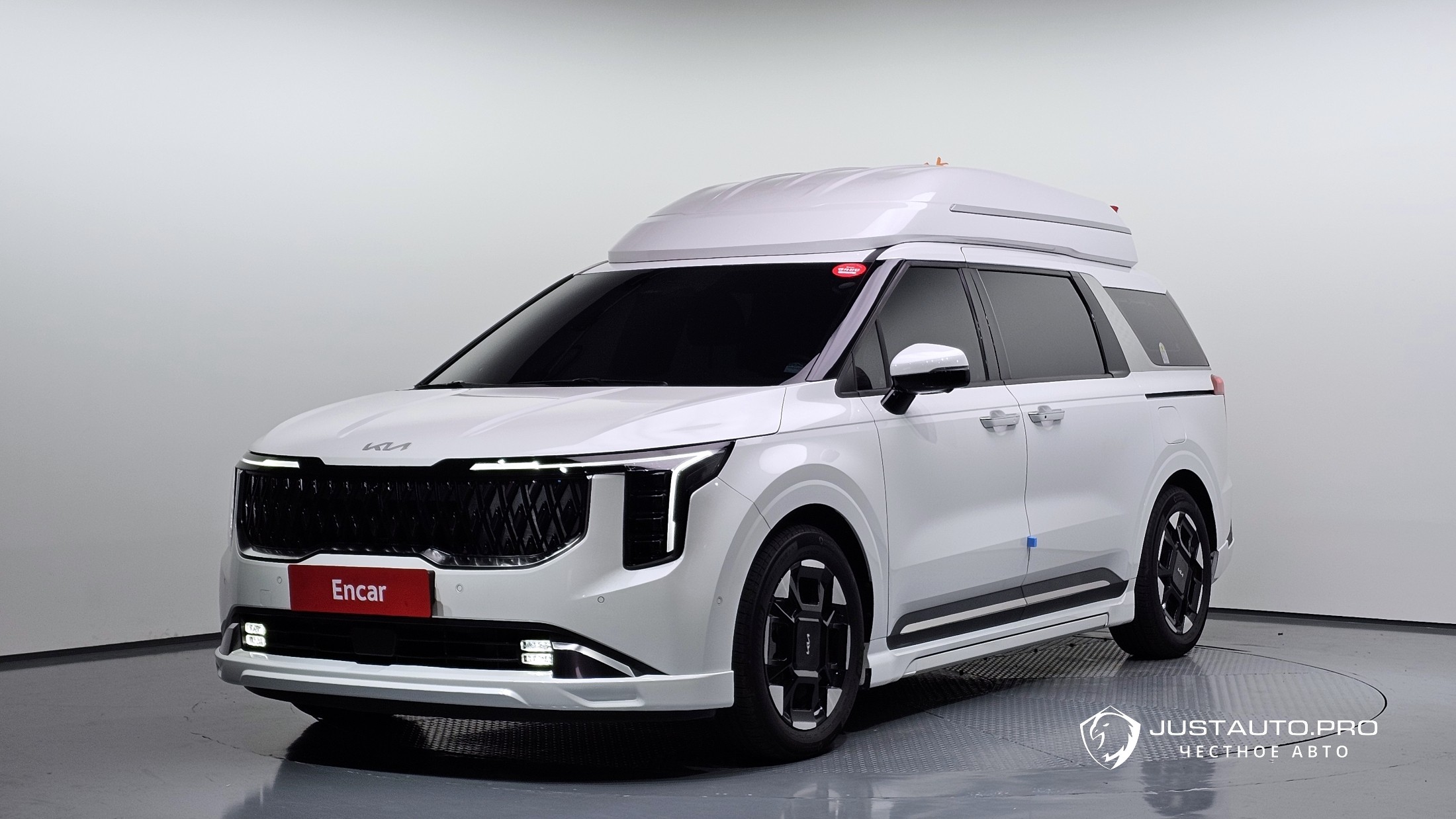 Автомобиль Kia Canival