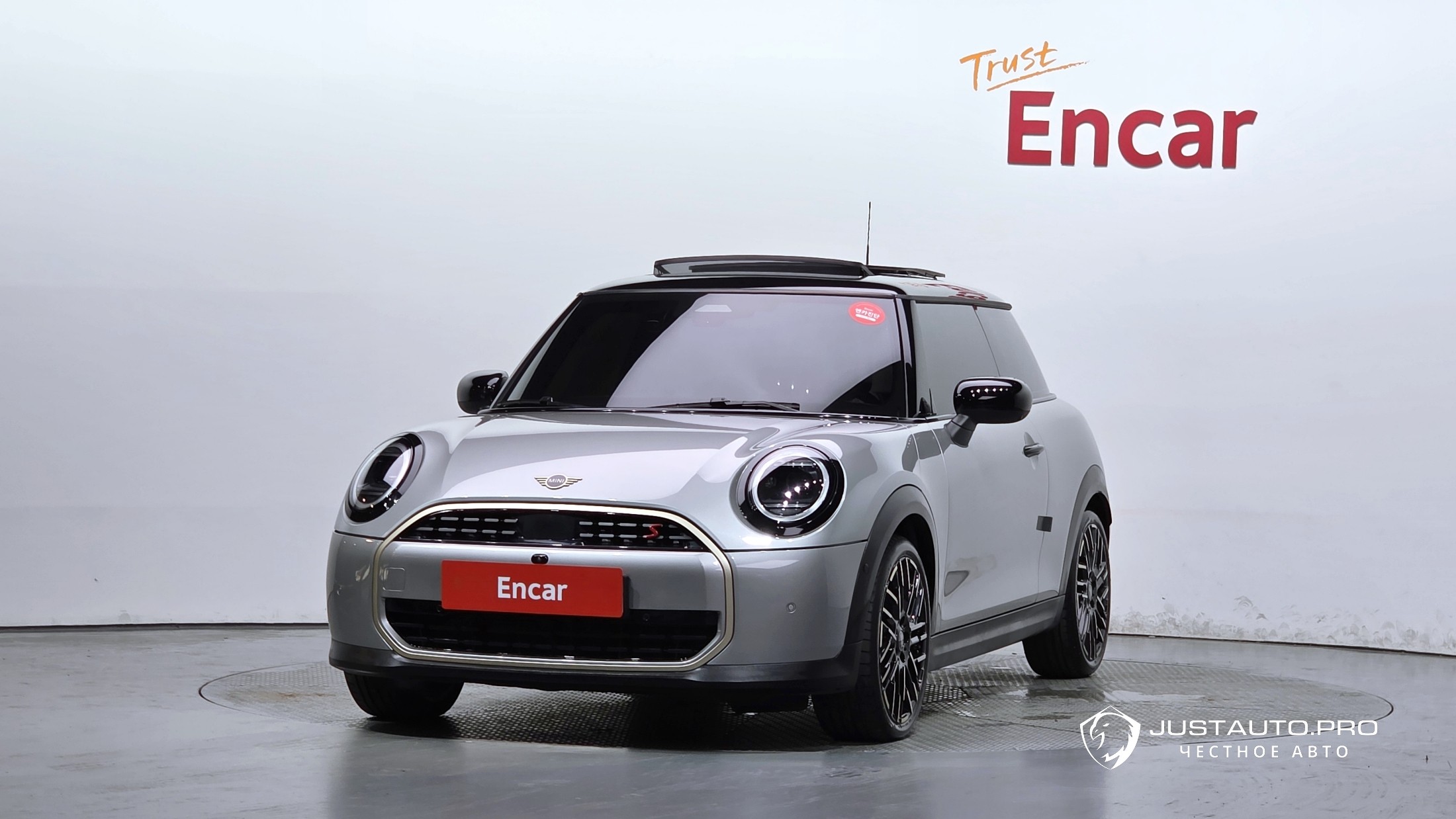 Автомобиль Mini Cooper