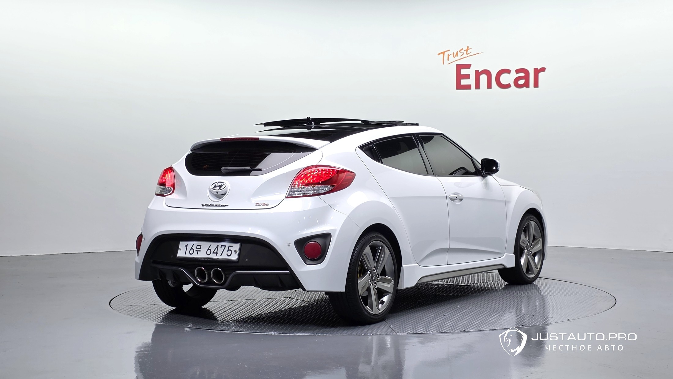 Автомобиль Hyundai Veloster