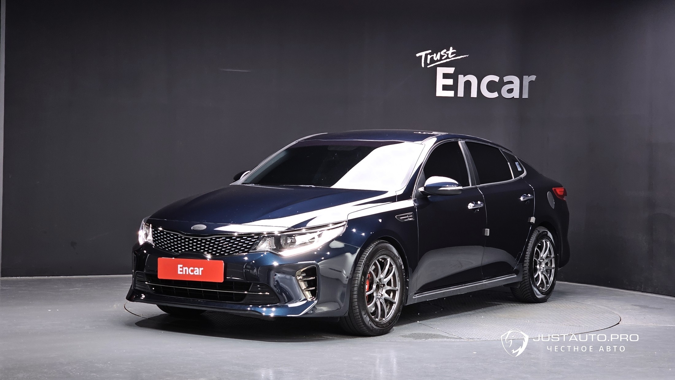 Автомобиль Kia K5