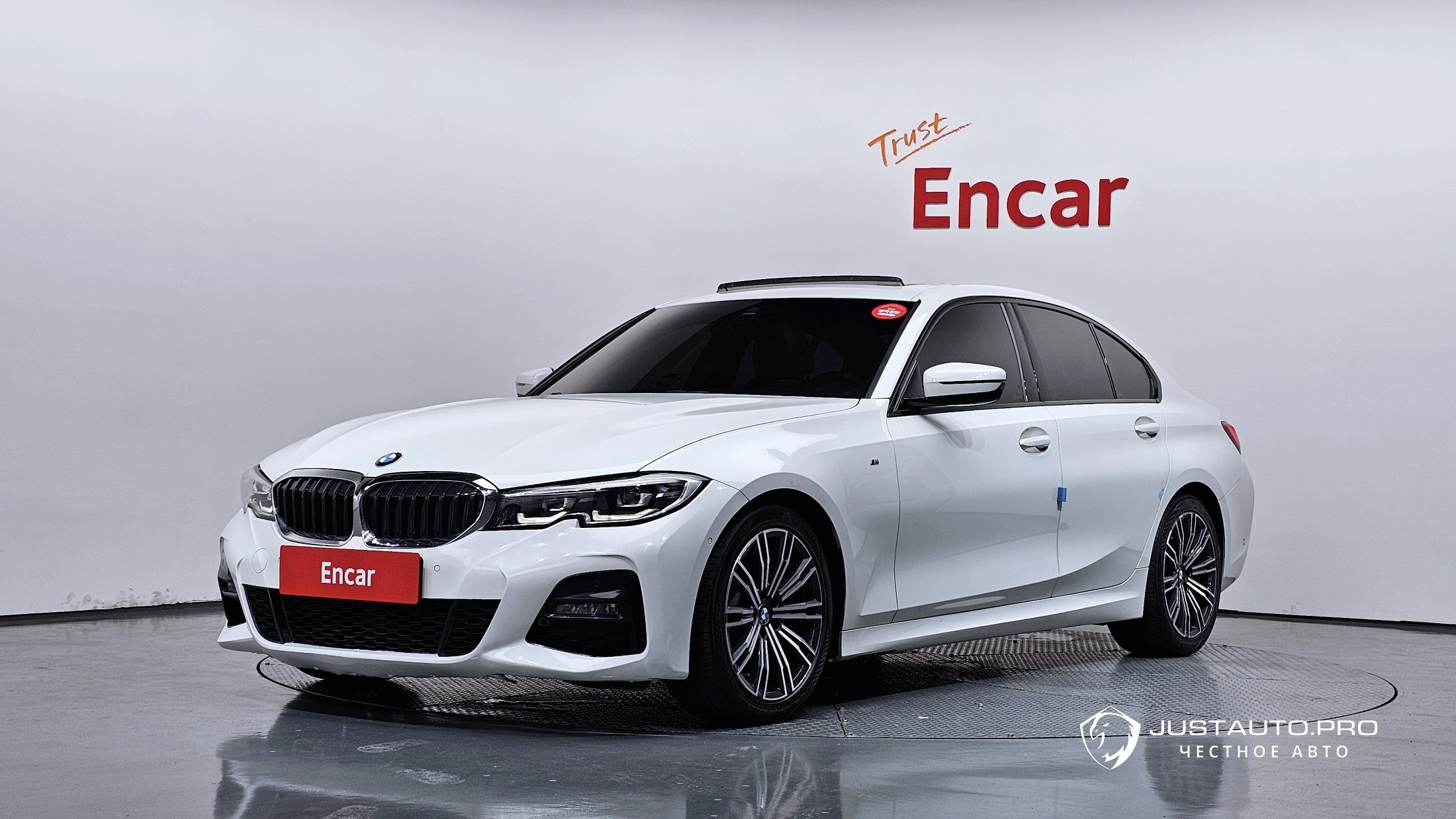 Автомобиль BMW 3-Series