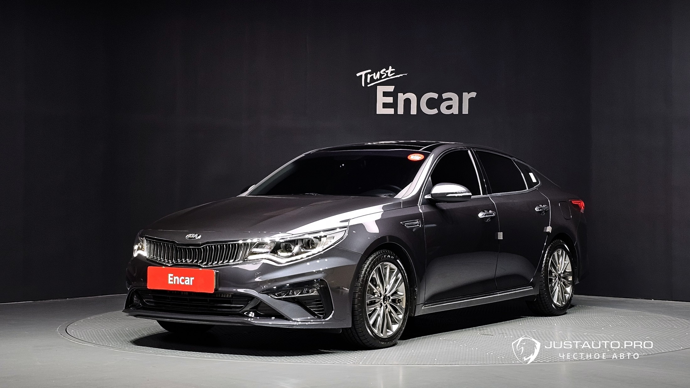 Автомобиль Kia K5