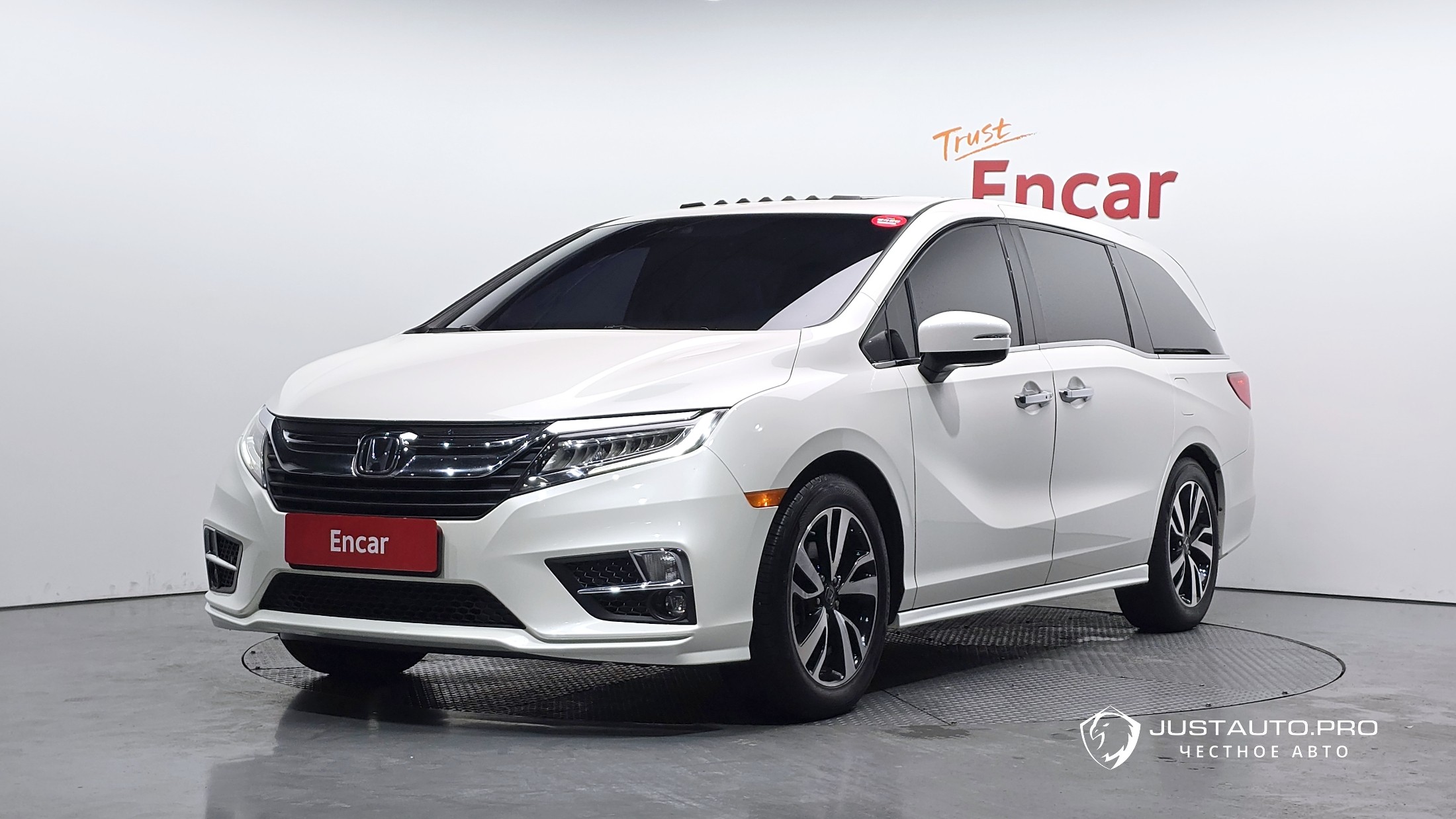 Автомобиль Honda Odyssey