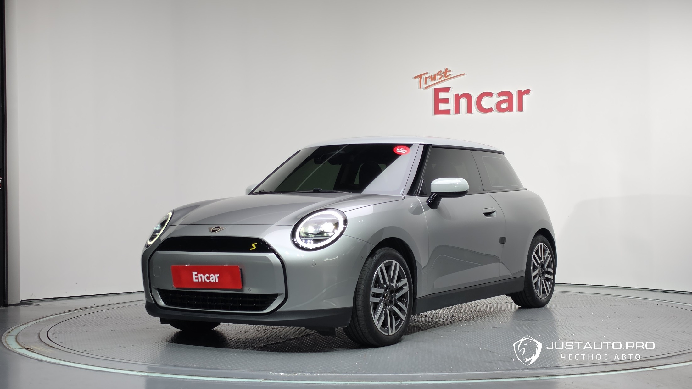 Автомобиль Mini Cooper