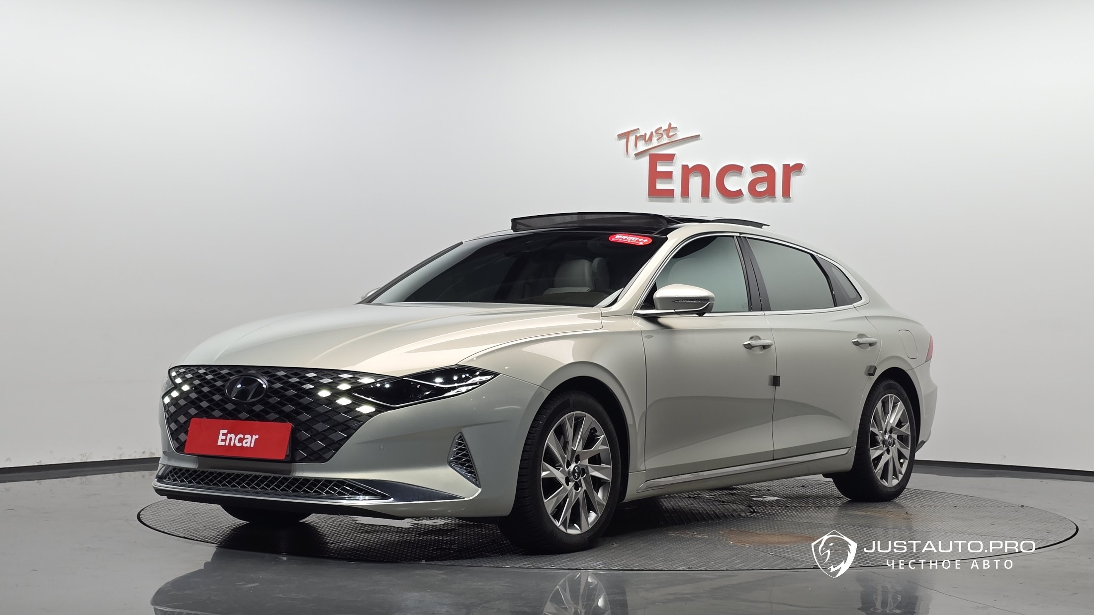 Автомобиль Hyundai Grandeur
