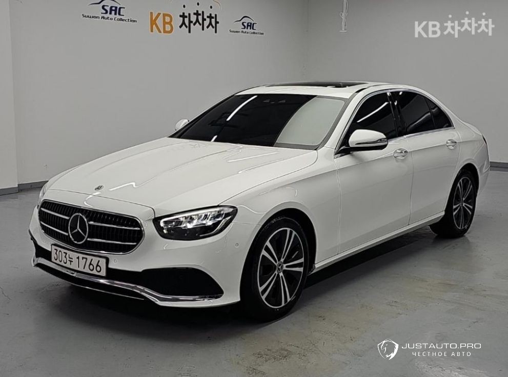 Автомобиль Mercedes-Benz E-Class