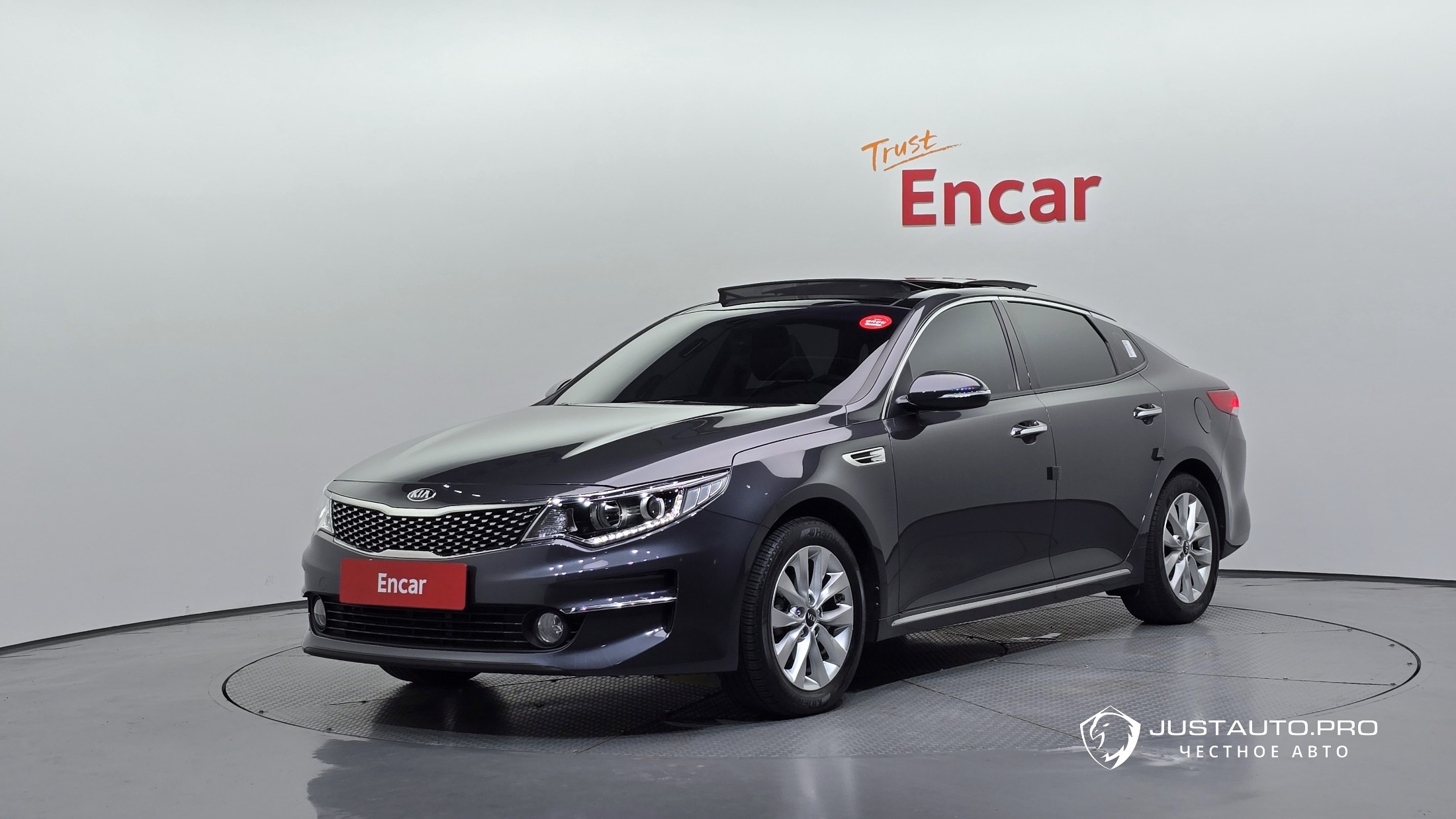Автомобиль Kia K5