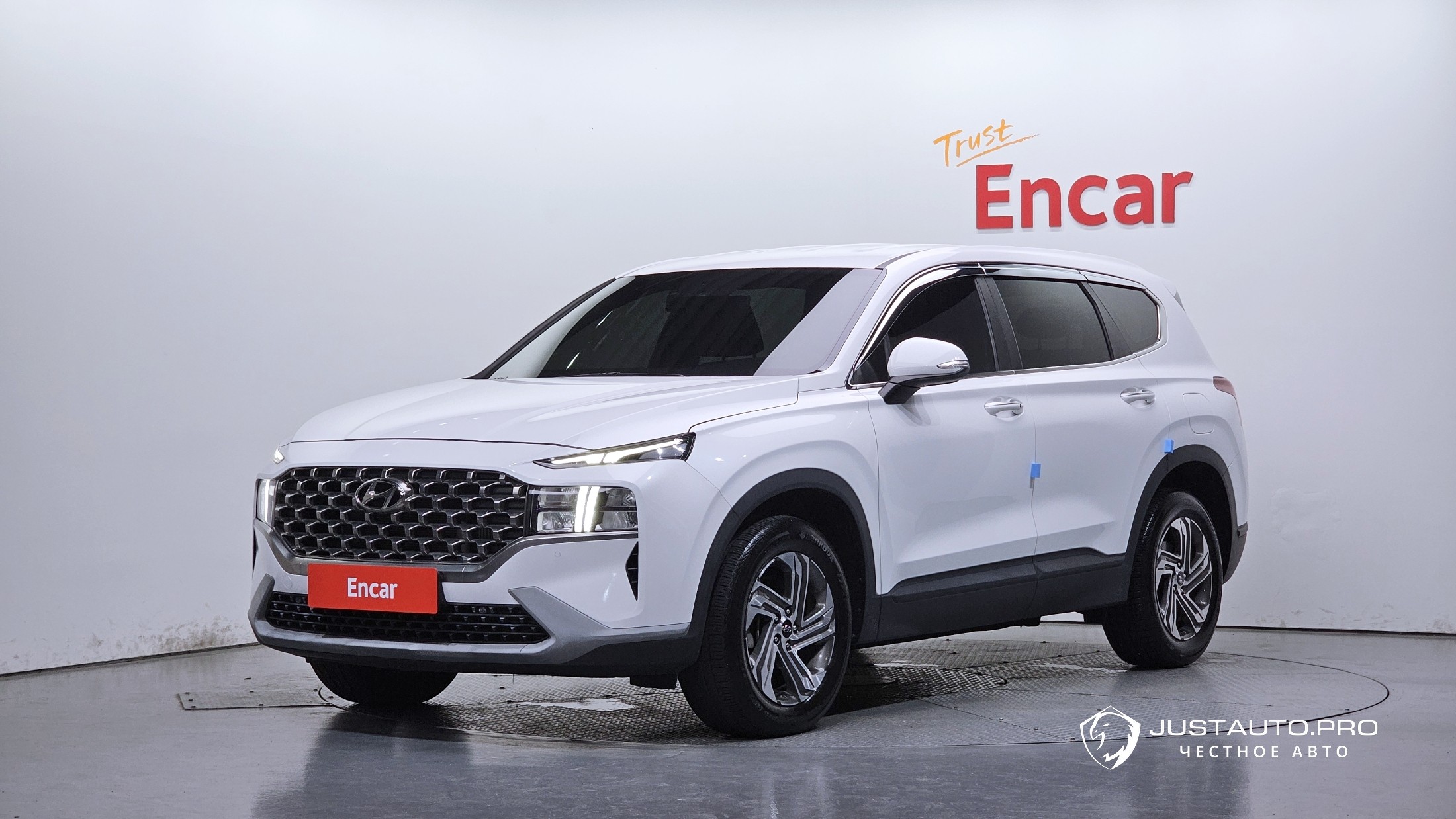 Автомобиль Hyundai Santafe