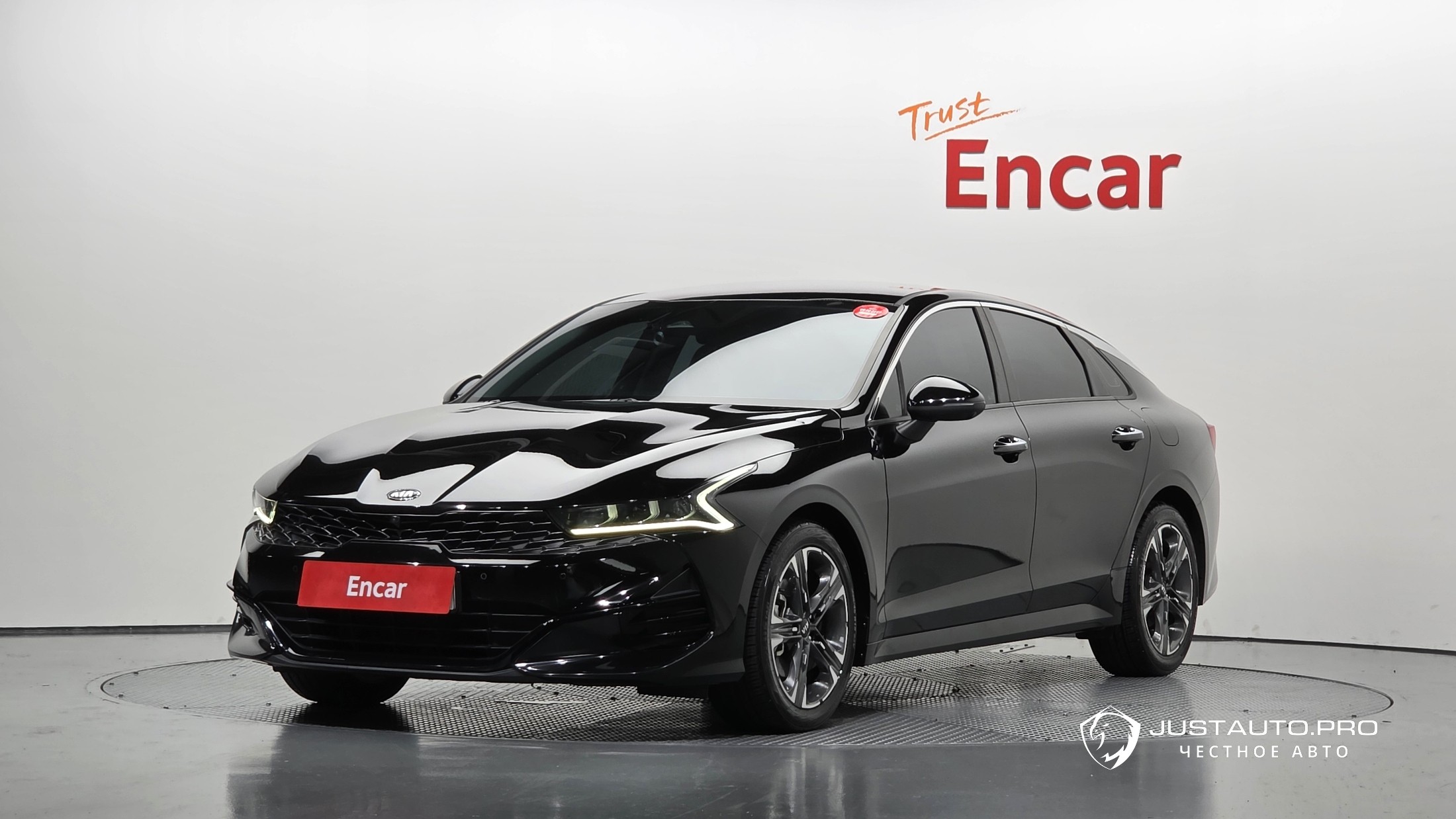 Автомобиль Kia K5