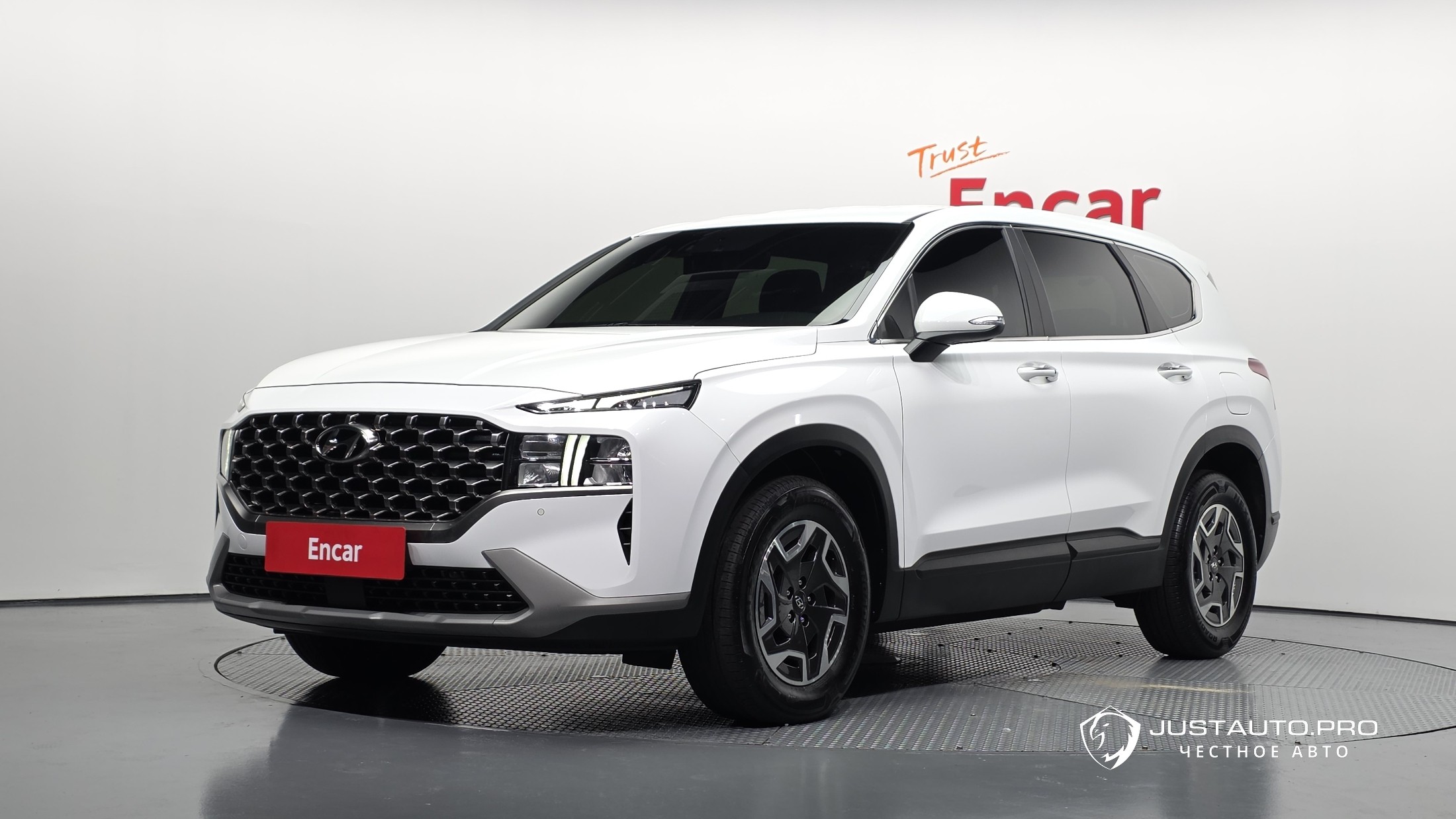 Автомобиль Hyundai Santafe