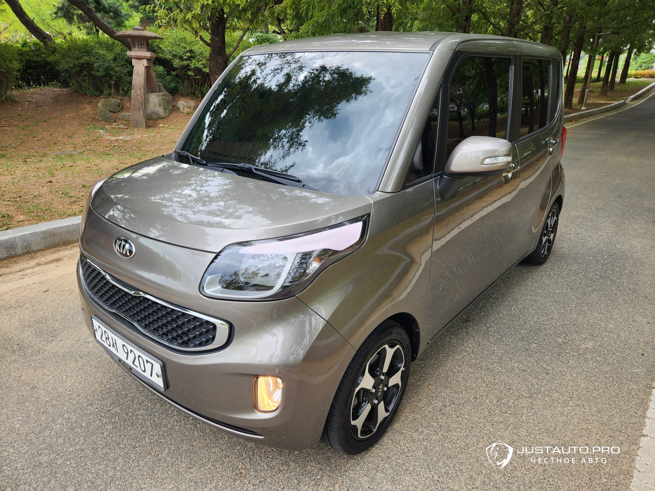 Автомобиль Kia RAY