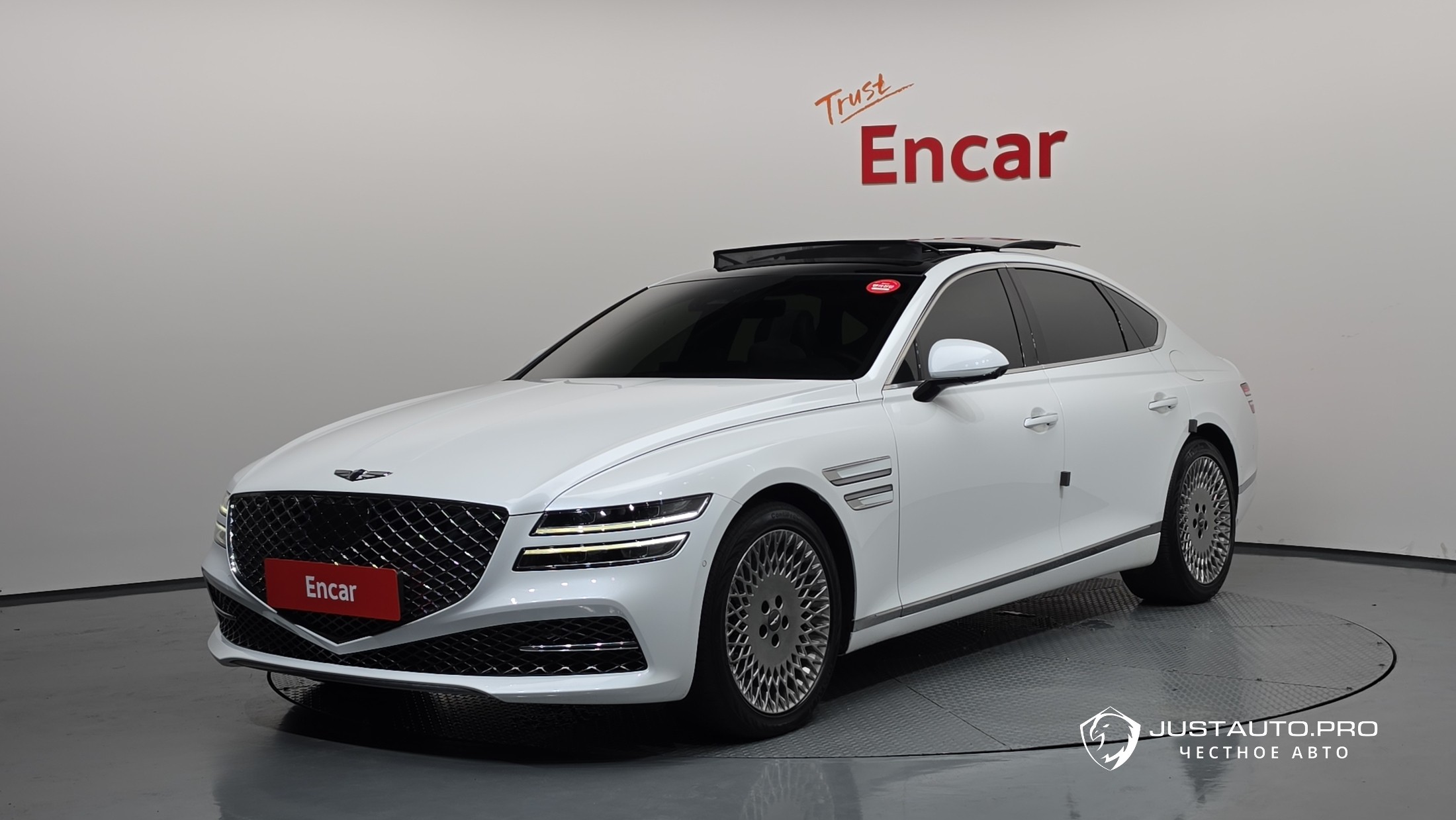 Автомобиль Genesis G80