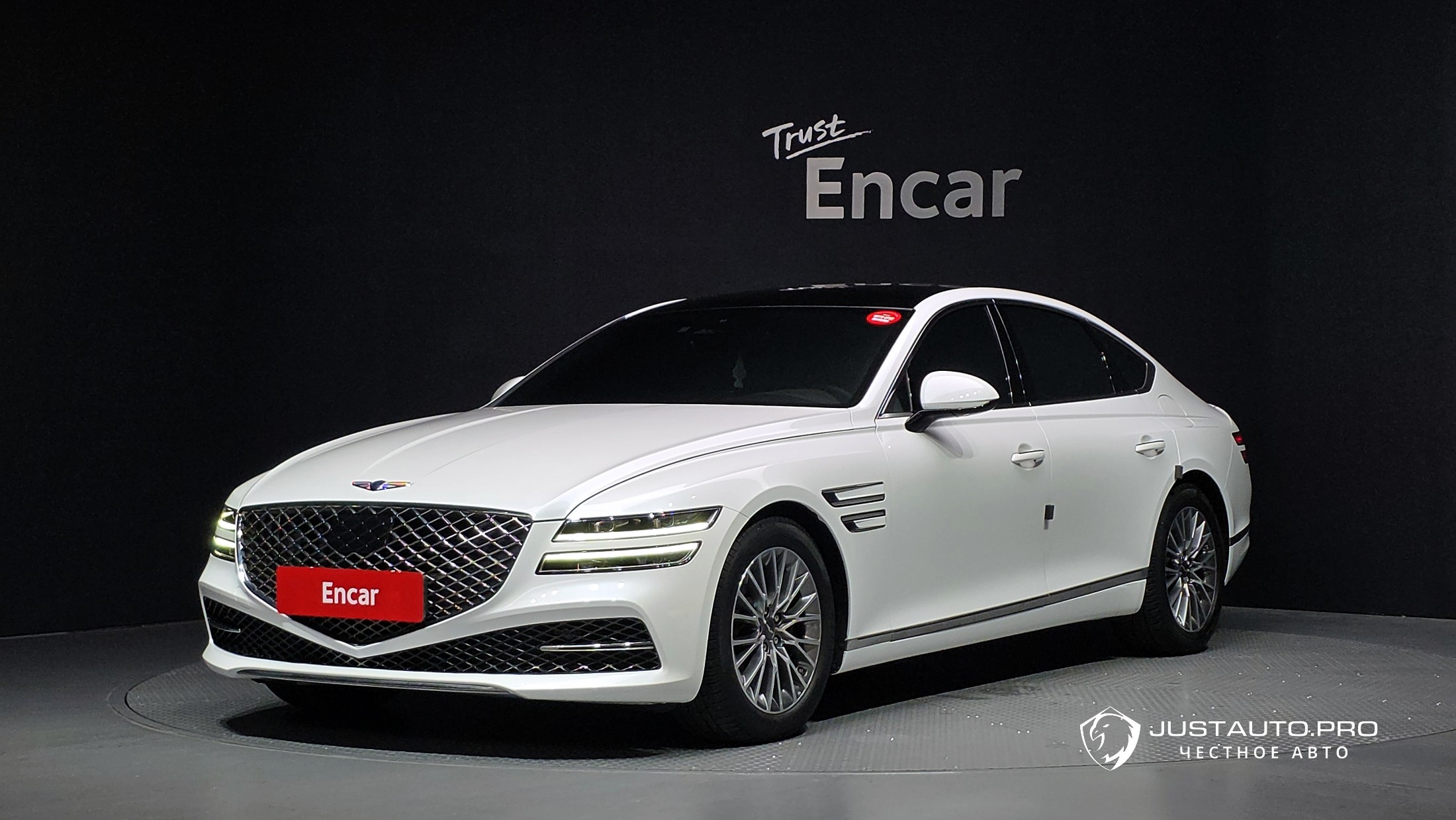 Автомобиль Genesis G80