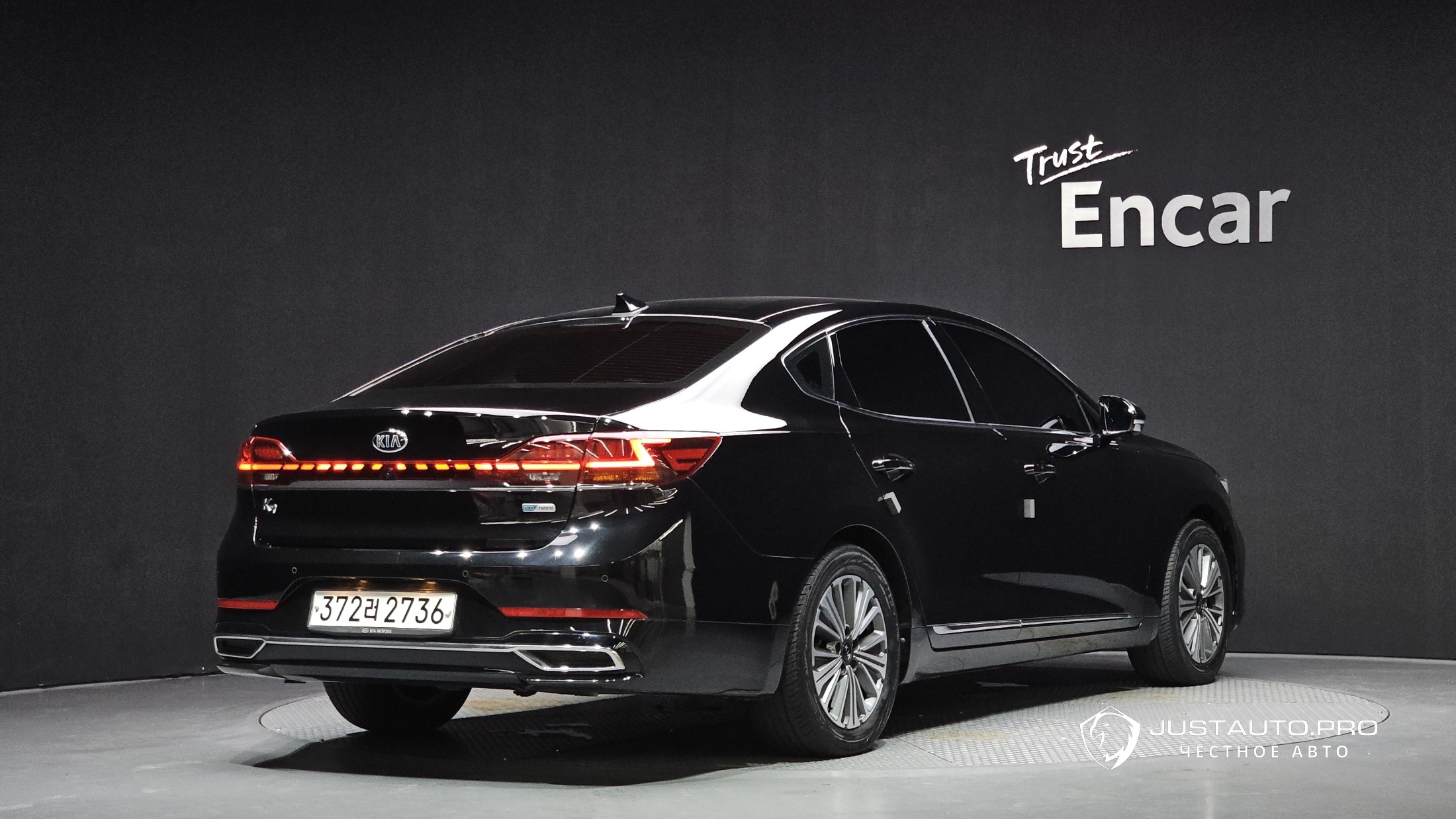 Автомобиль Kia K7