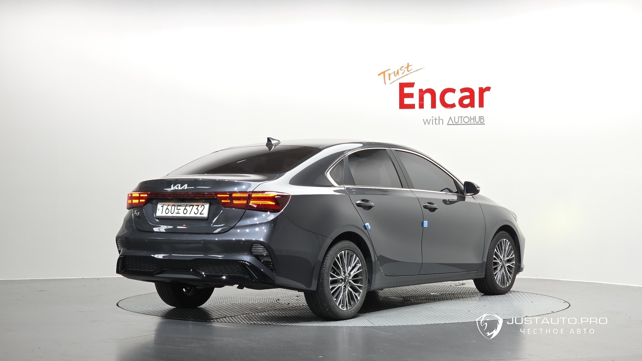 Автомобиль Kia K3