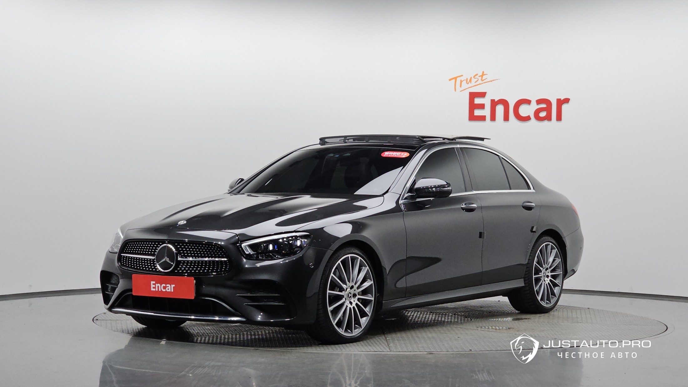 Автомобиль Mercedes-Benz E-Class
