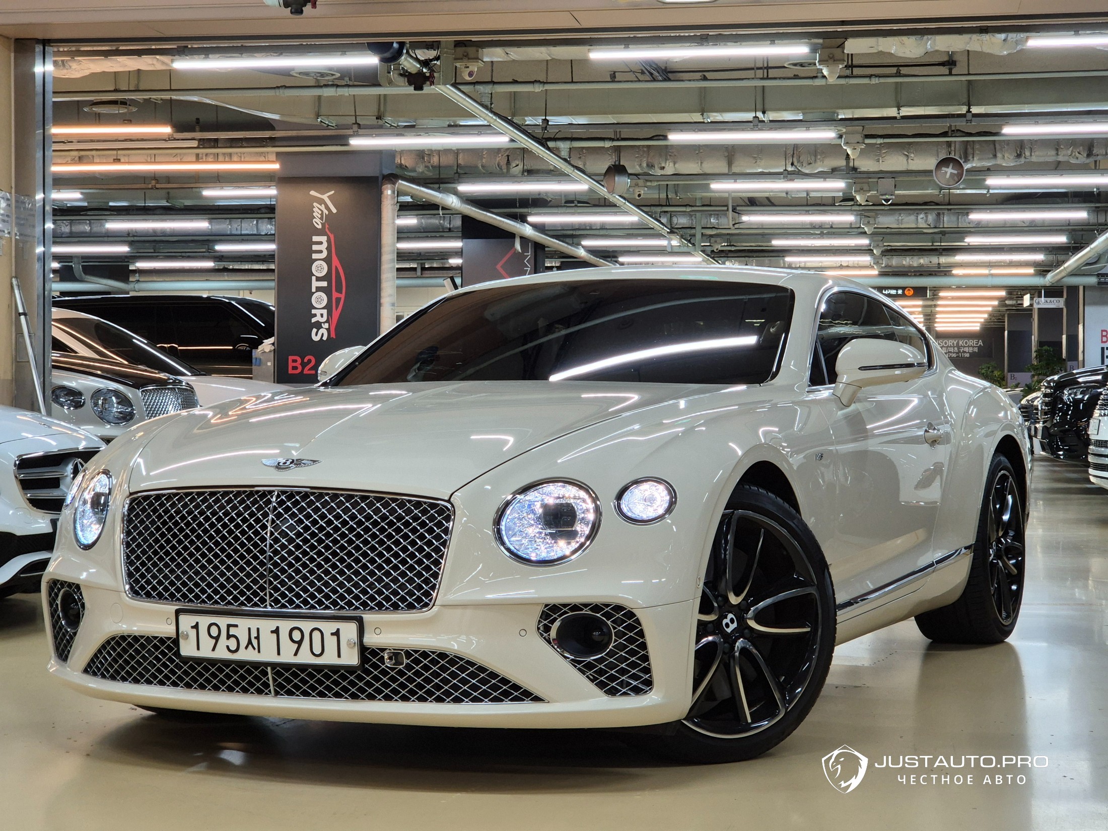 Автомобиль Bentley Continental