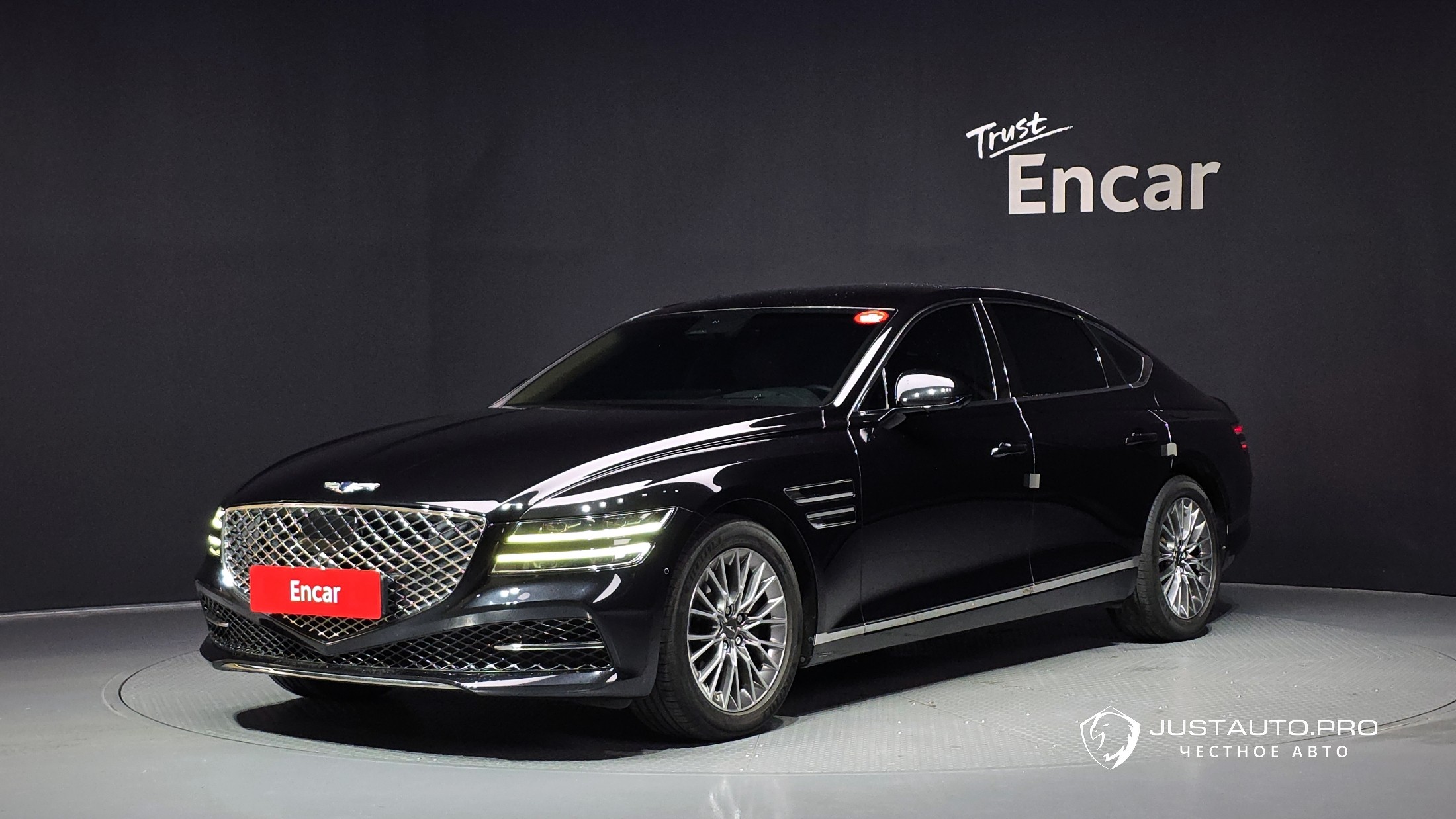 Автомобиль Genesis G80