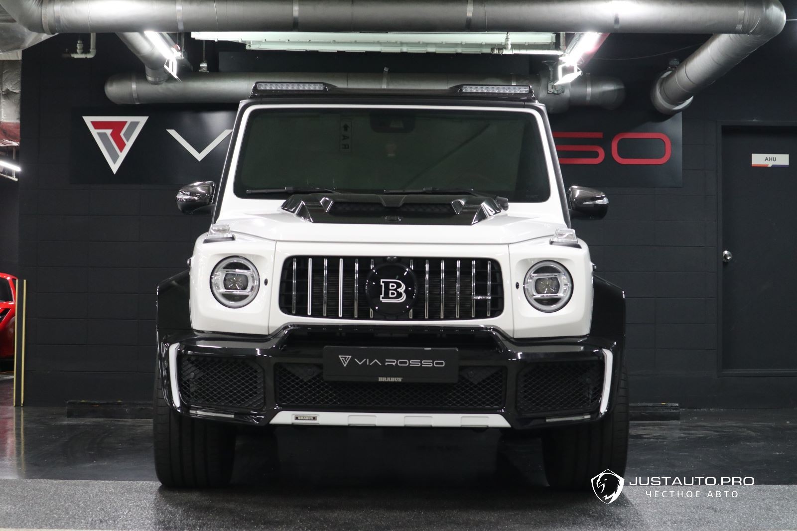 Автомобиль Mercedes-Benz G-Class