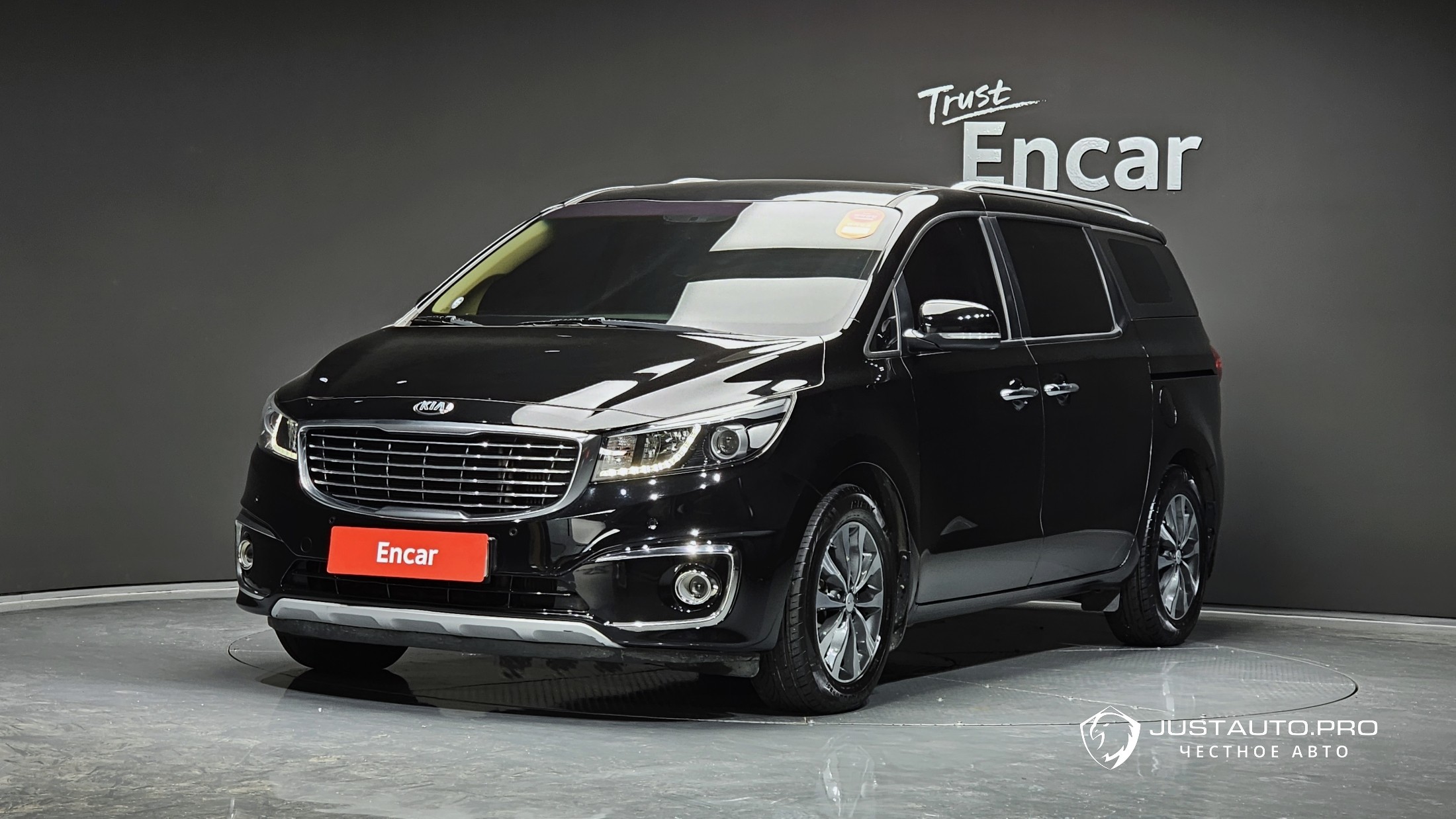 Автомобиль Kia Canival