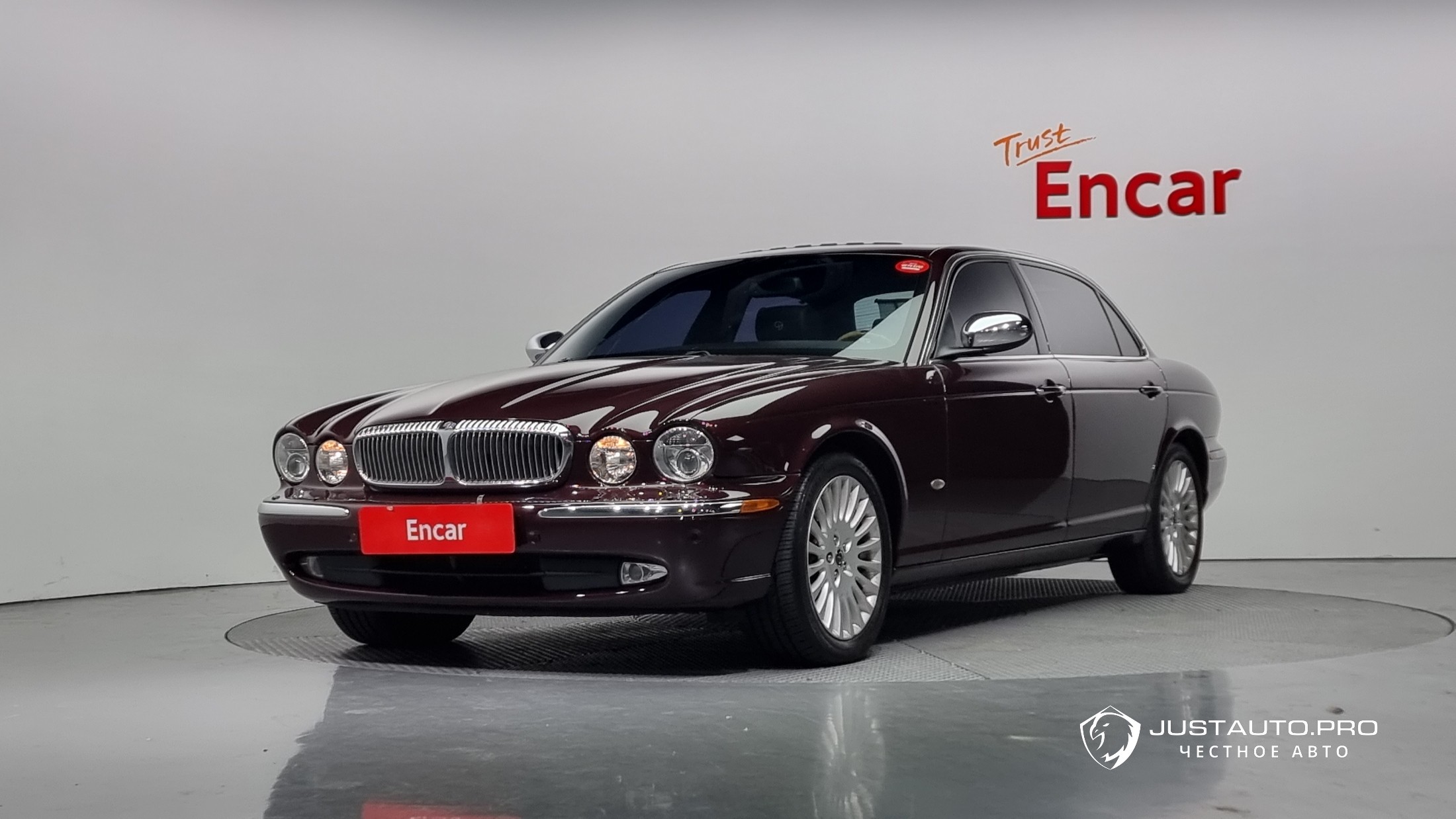 Автомобиль Jaguar Daimler
