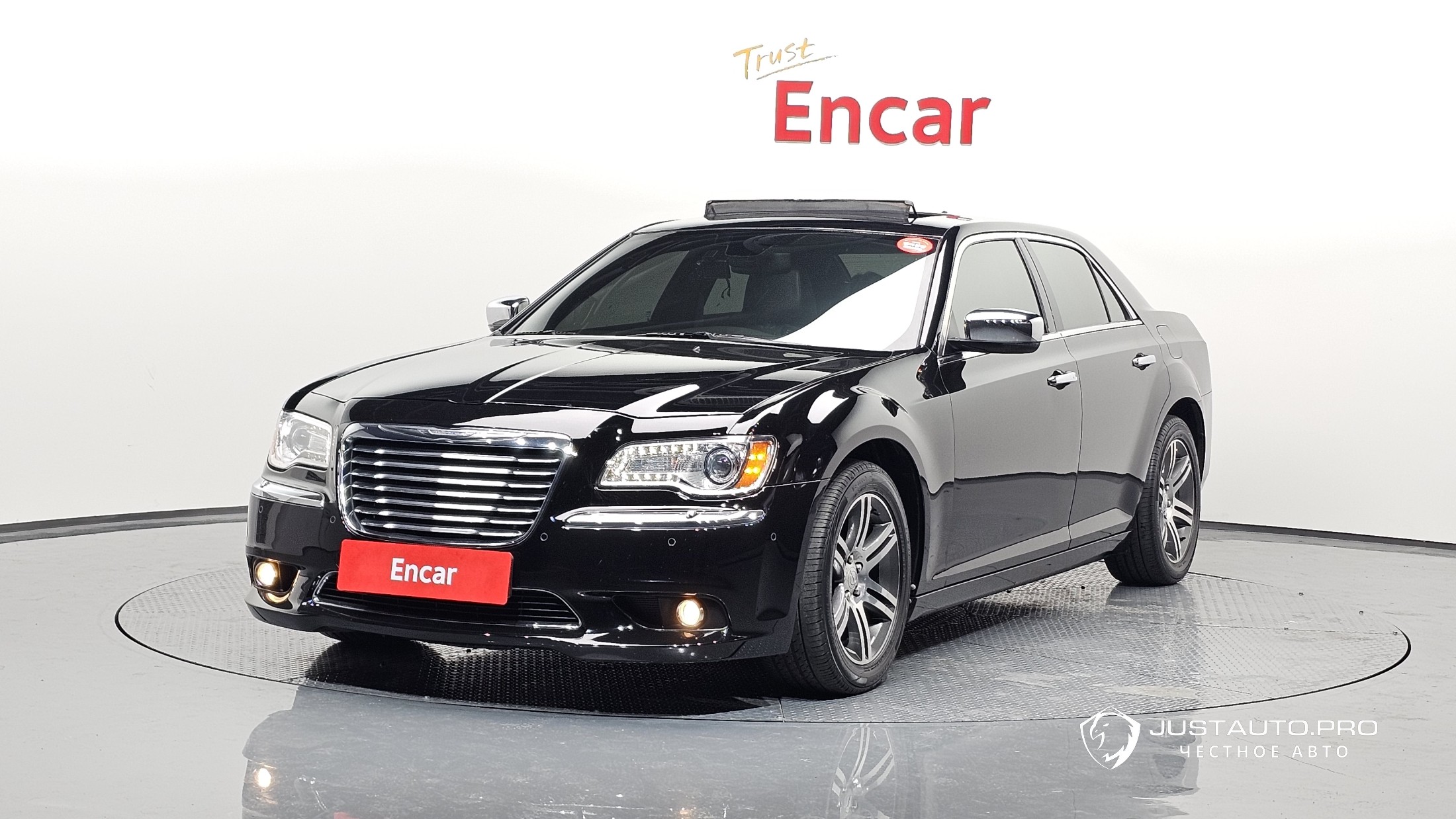 Автомобиль Chrysler 300C