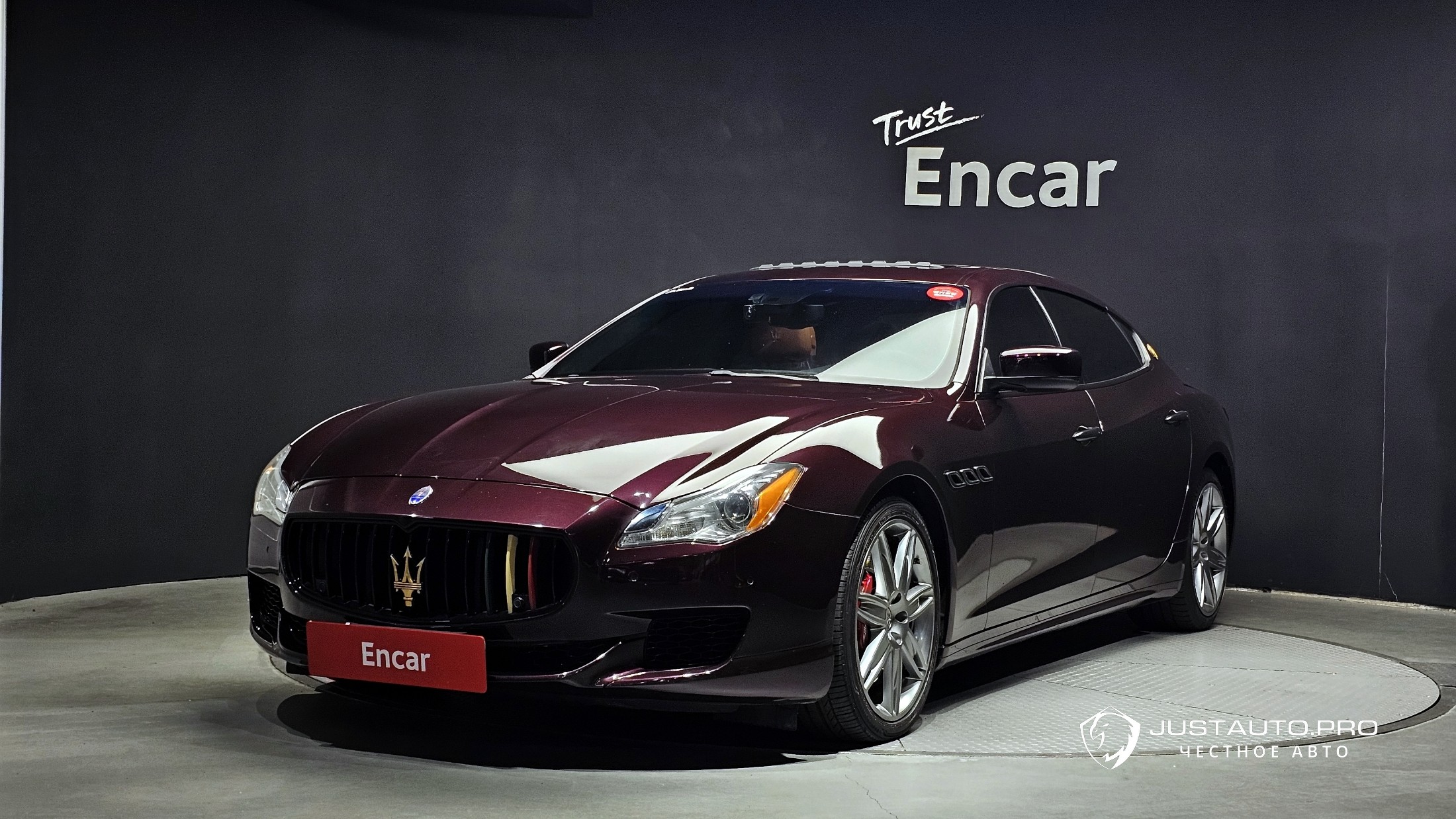 Автомобиль Maserati Quattroporte
