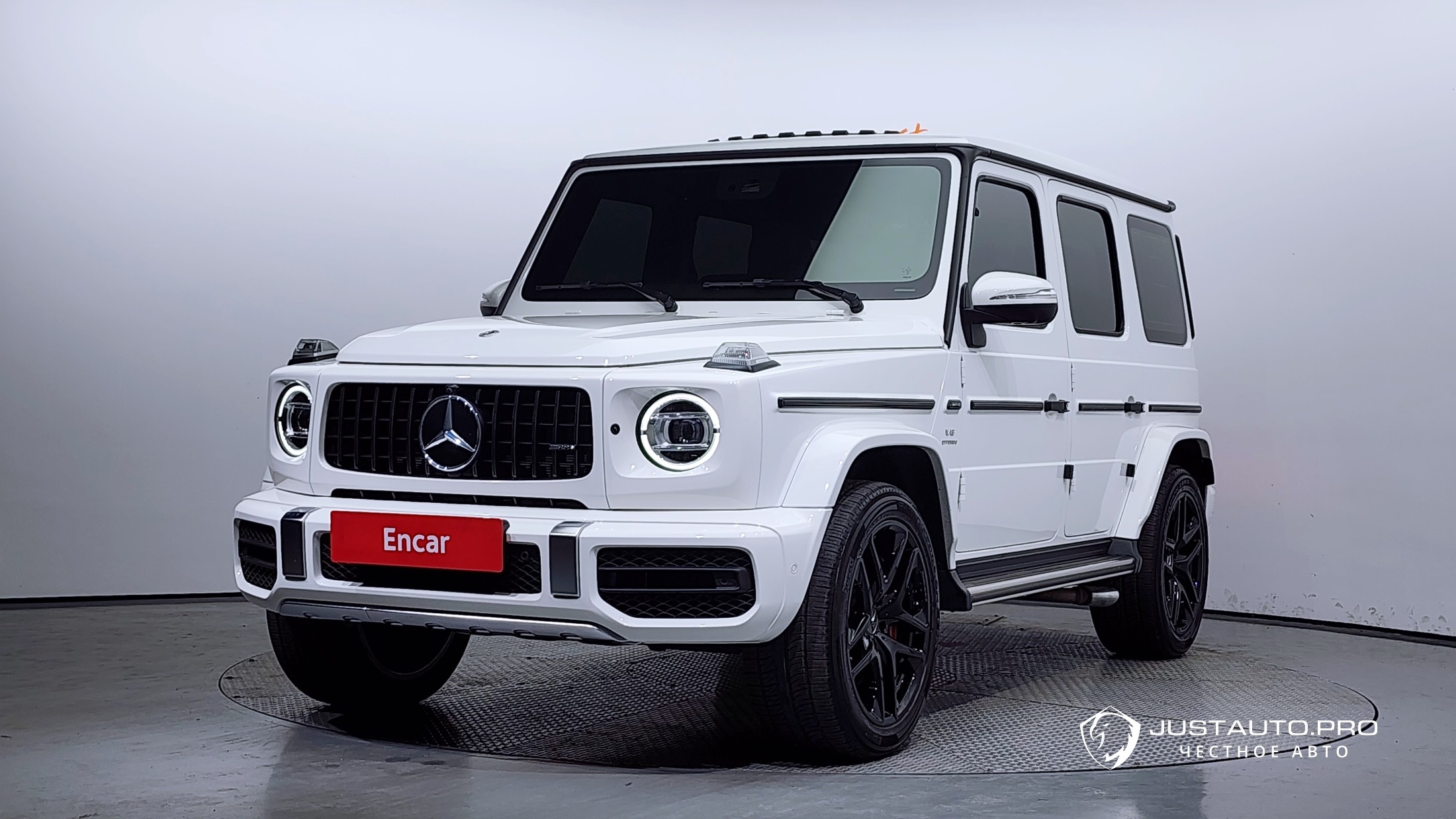 Автомобиль Mercedes-Benz G-Class