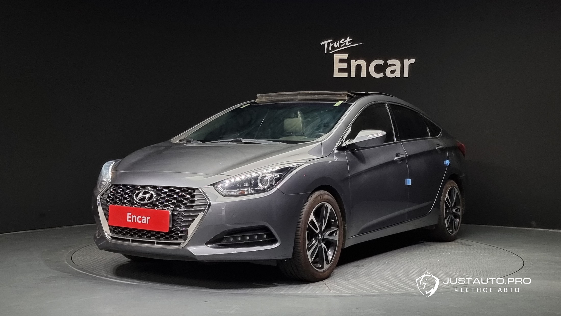 Автомобиль Hyundai i40