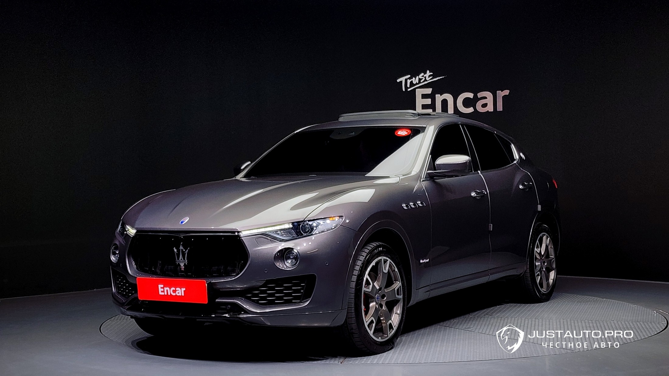 Автомобиль Maserati Levante