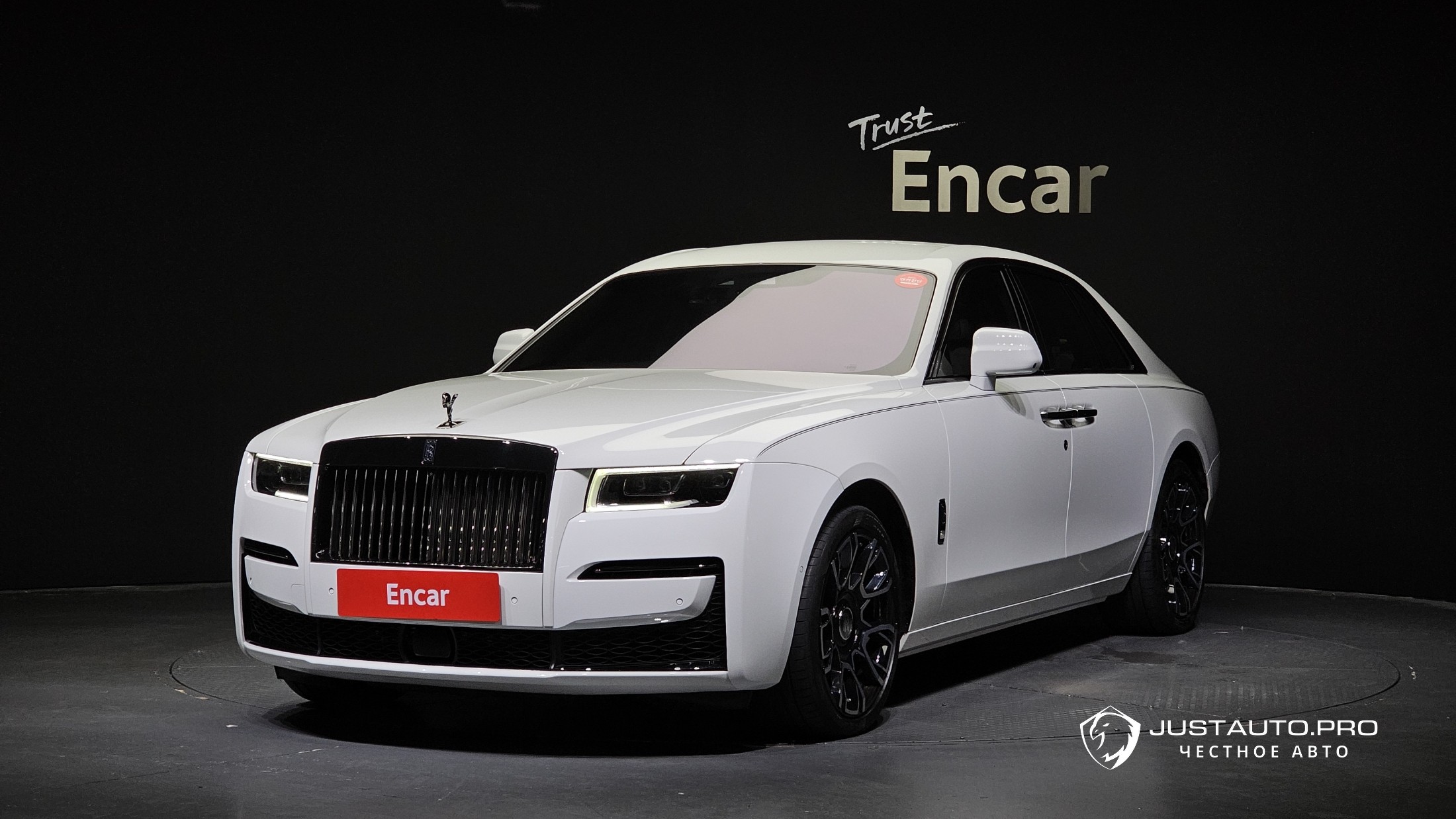 Автомобиль Rolls-Royce Ghost