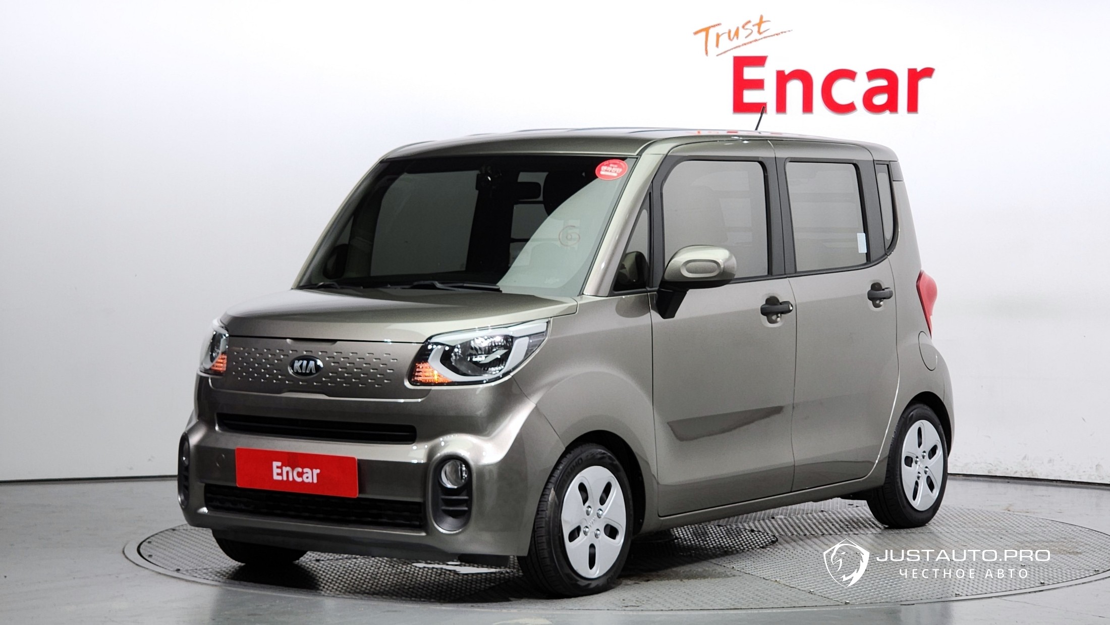 Автомобиль Kia RAY