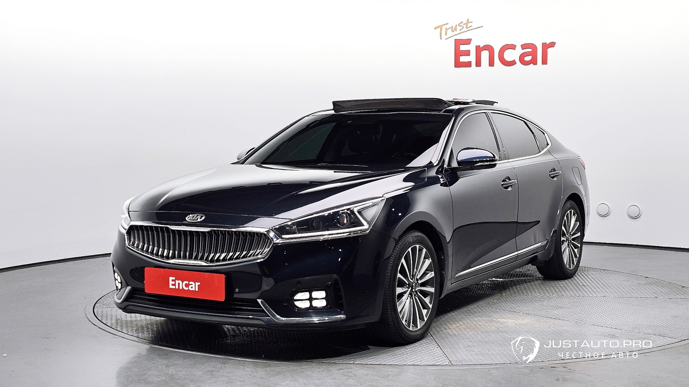 Автомобиль Kia K7