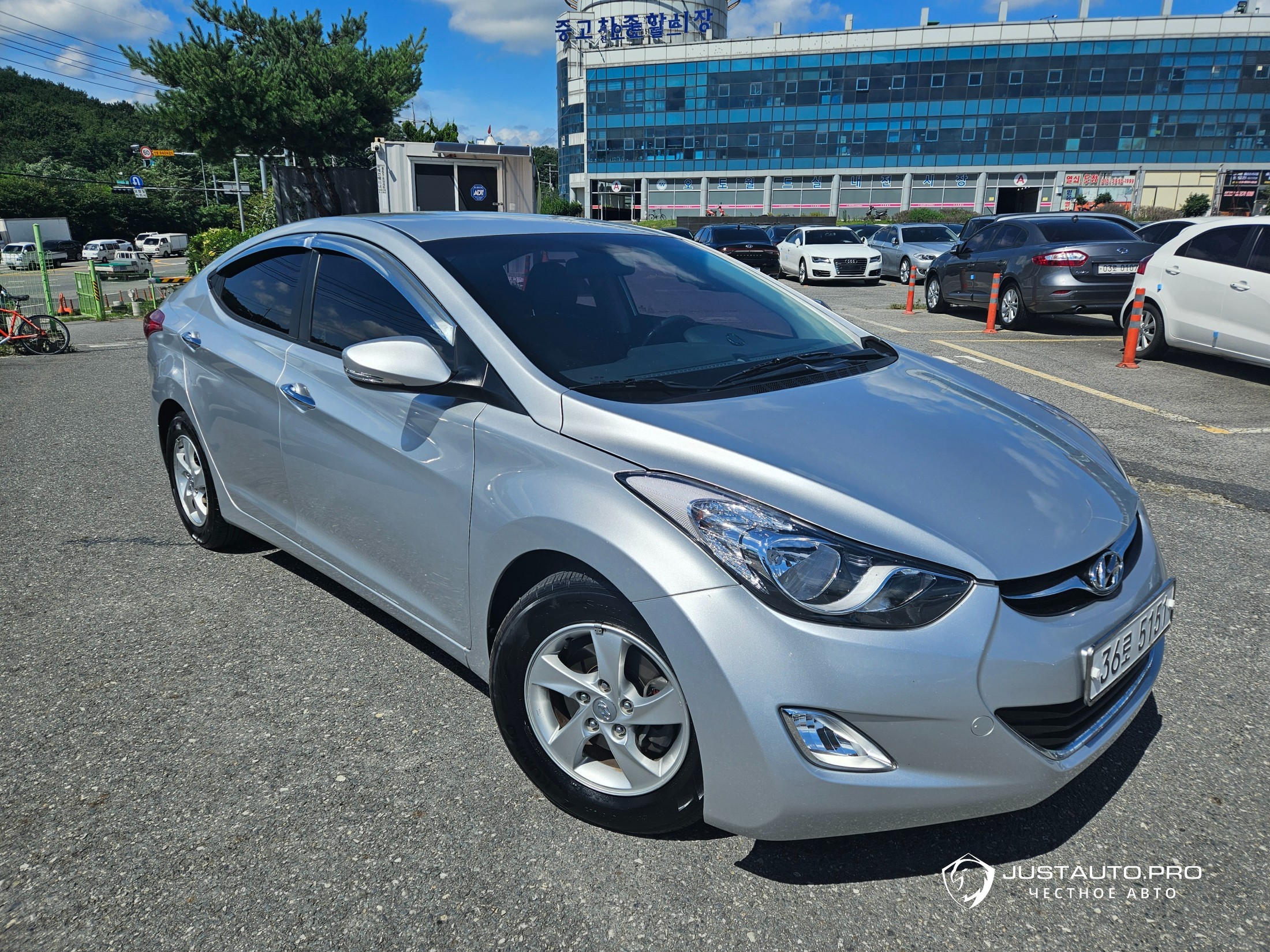 Автомобиль Hyundai AVANTE