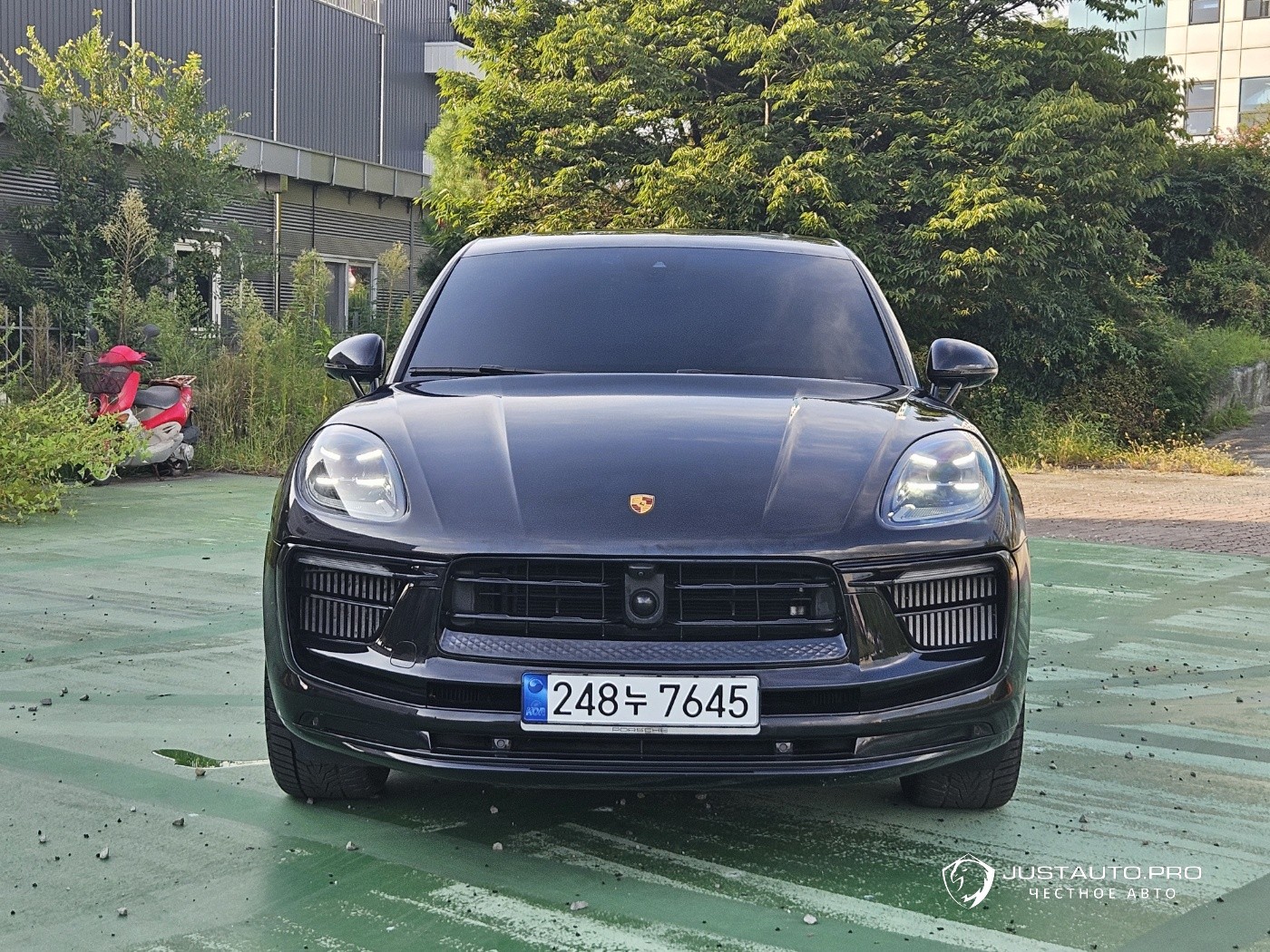 Автомобиль Porsche Macan