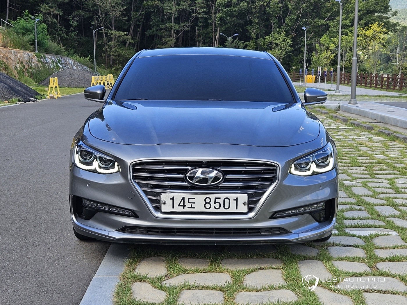 Автомобиль Hyundai Grandeur
