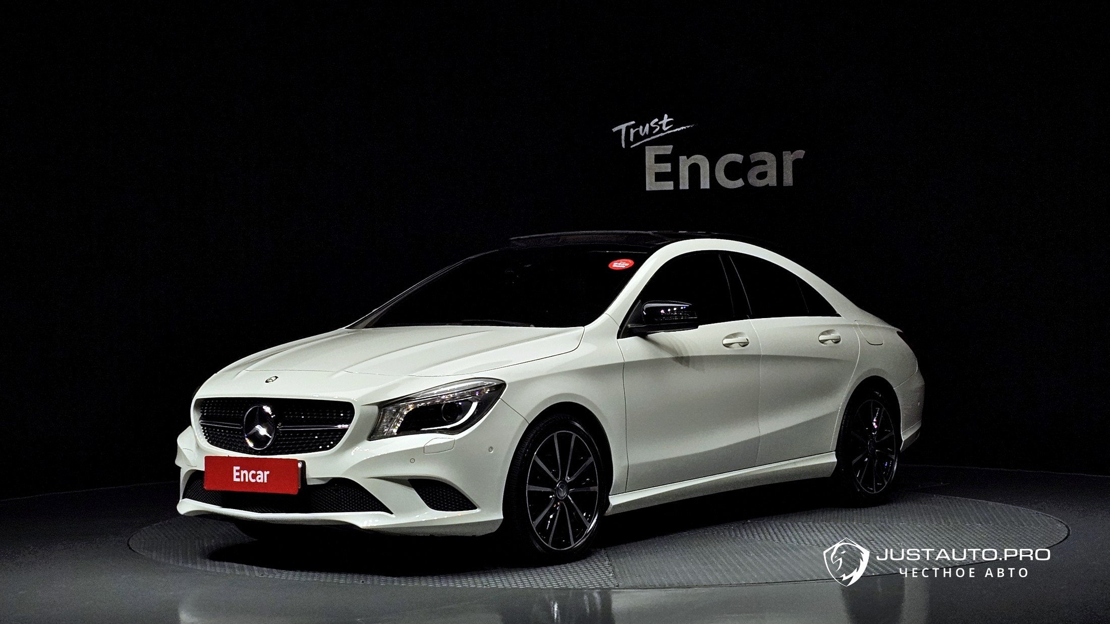 Автомобиль Mercedes-Benz CLA-Class