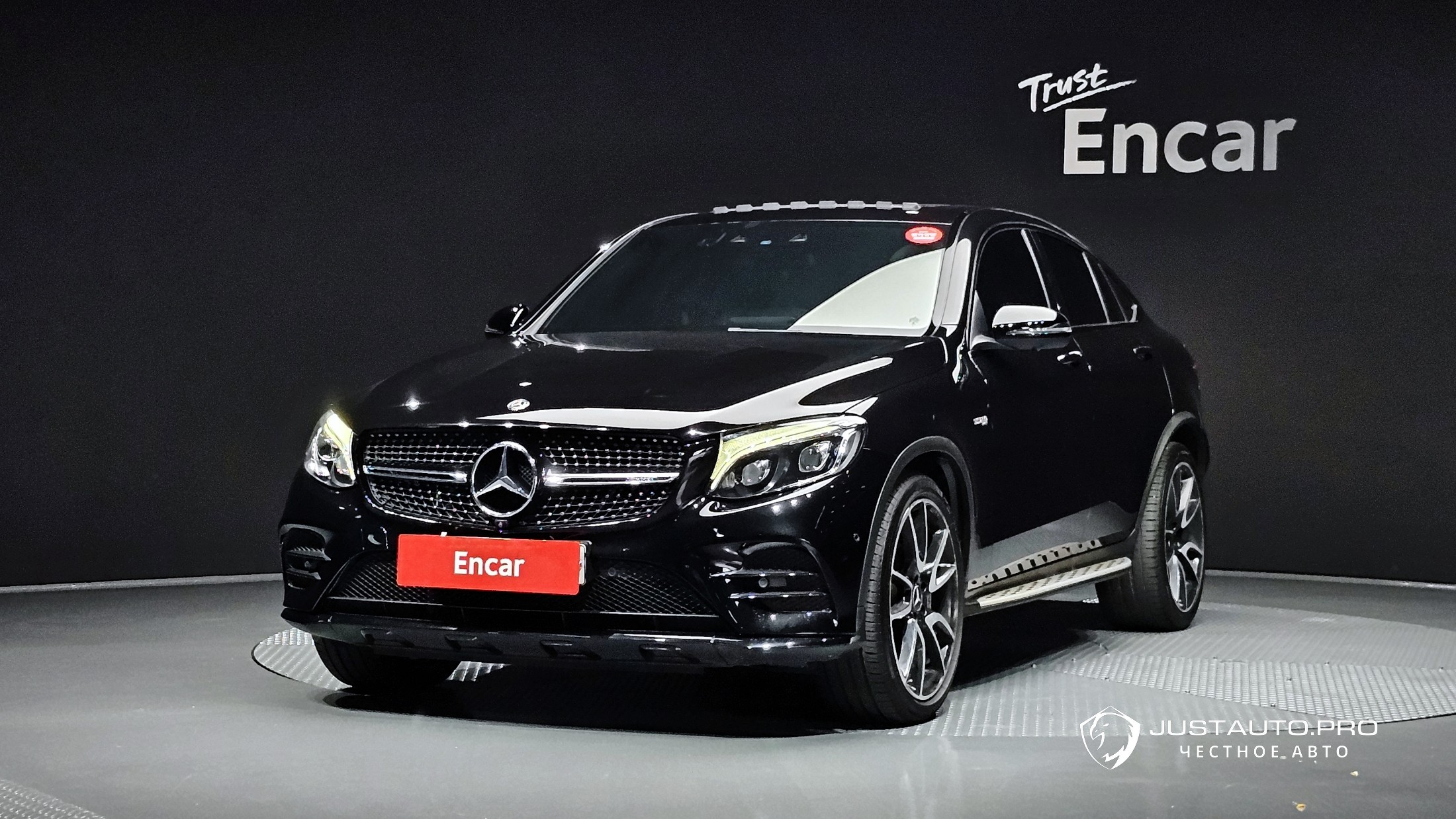 Автомобиль Mercedes-Benz GLC-Class