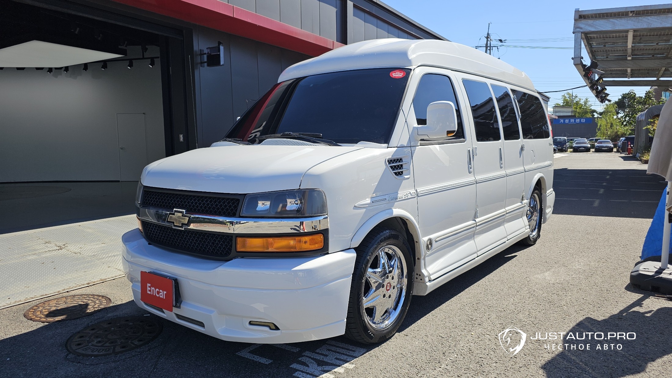 Автомобиль GMC Savana