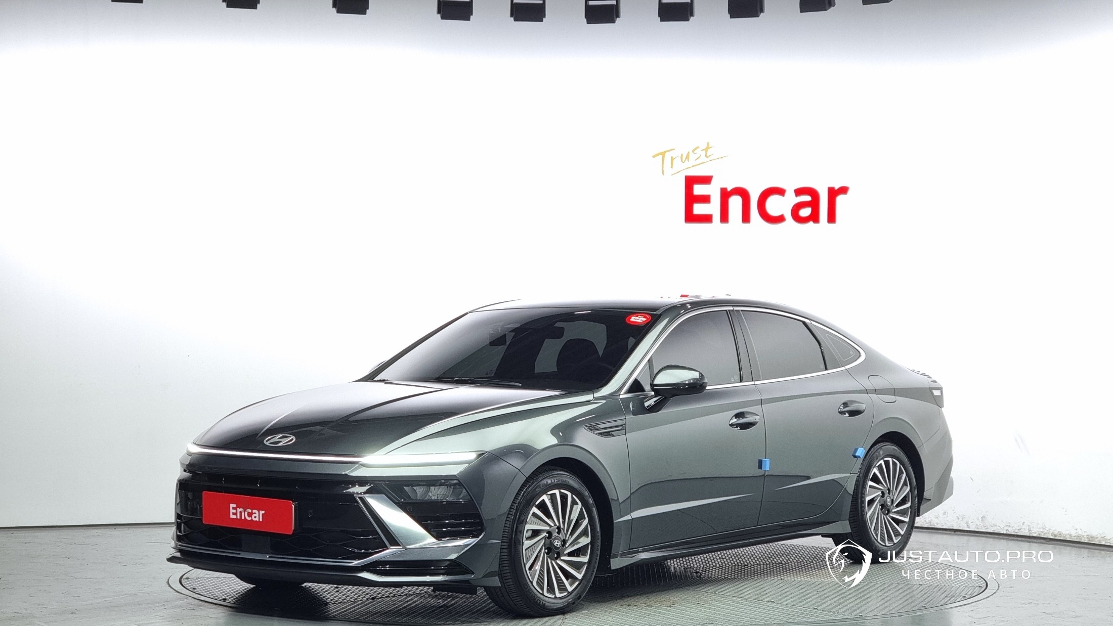 Автомобиль Hyundai Sonata